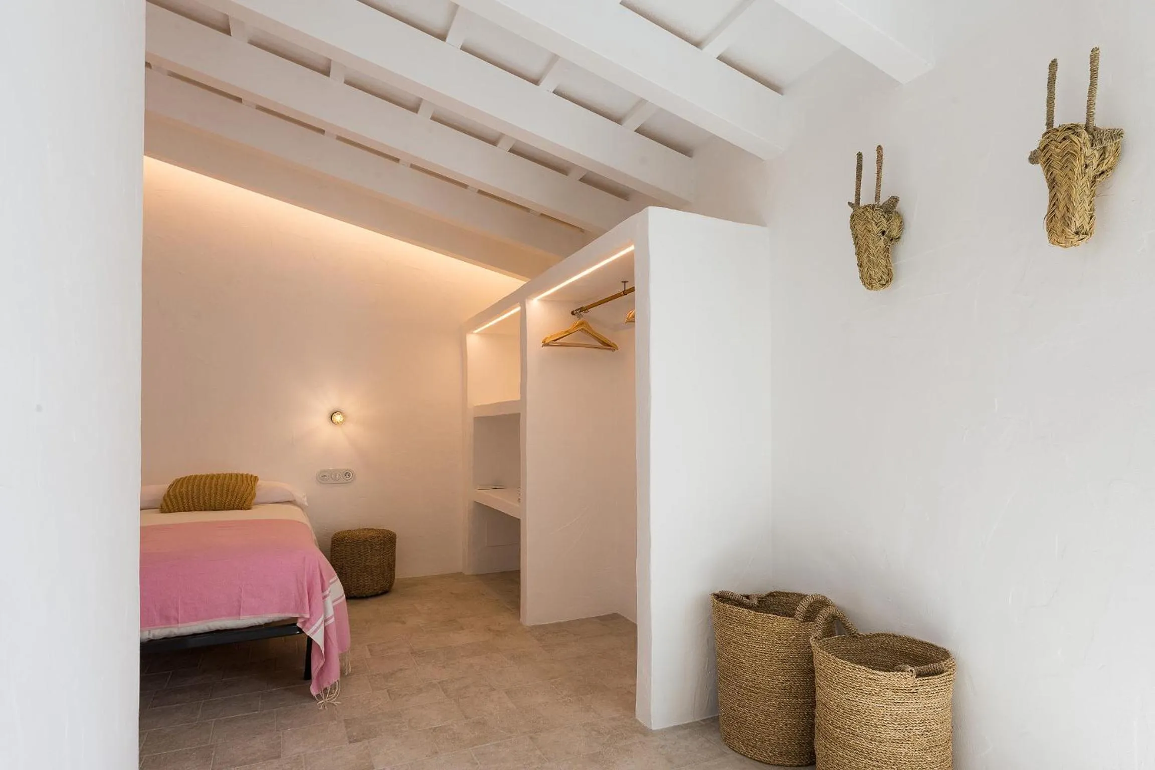 Bed in roques
