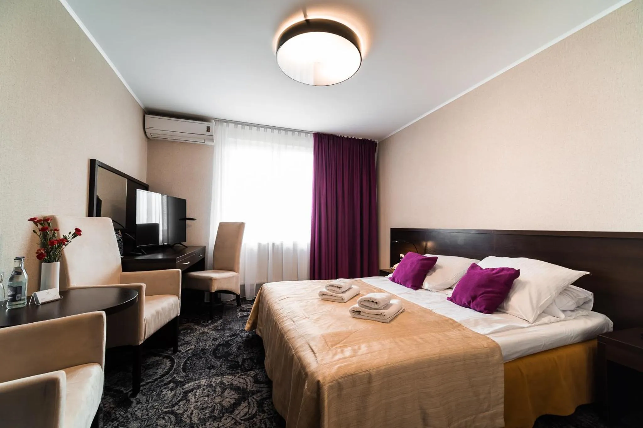 Bed in Hotel Coloseum