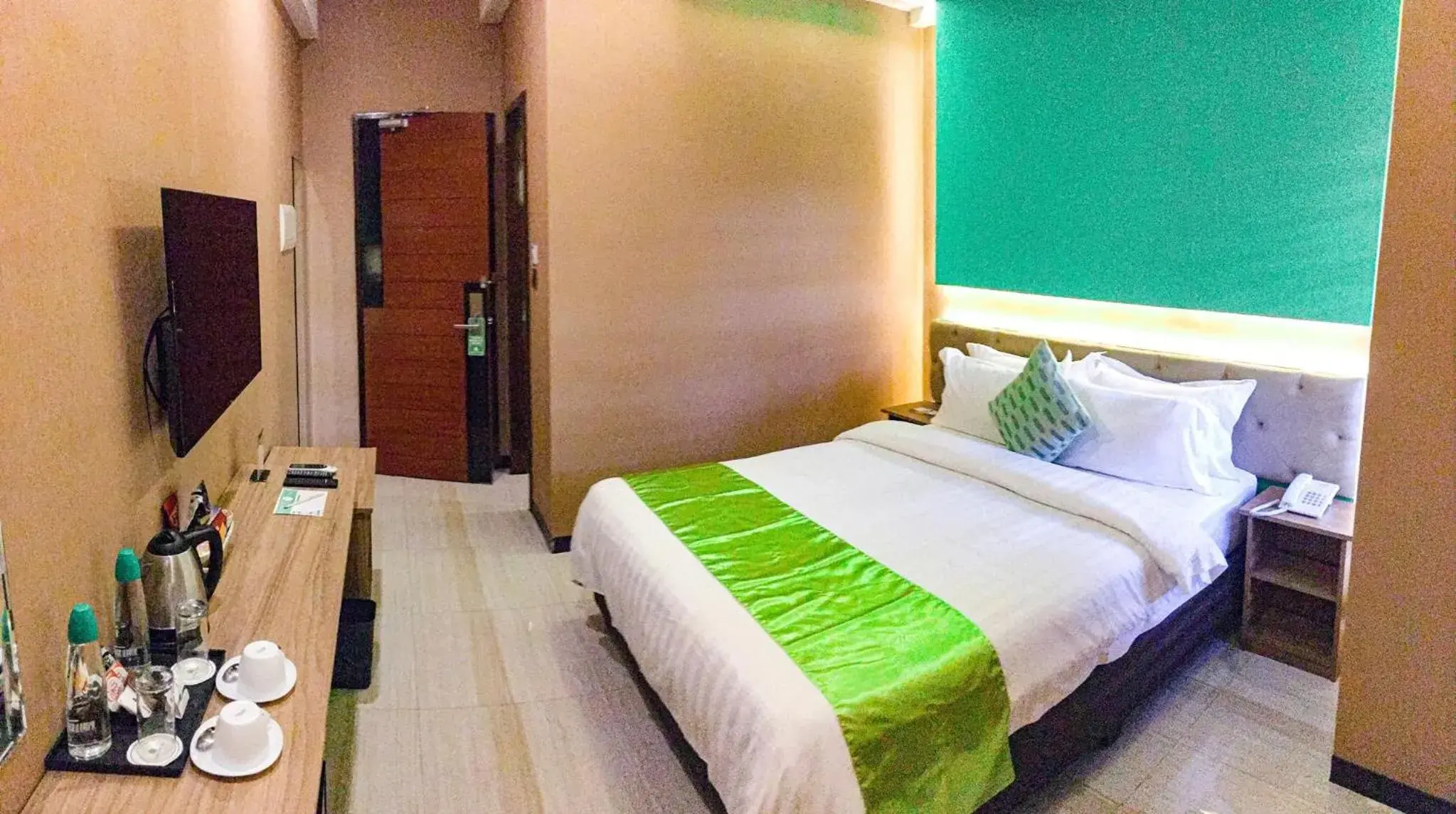 Bed in Vivien's Hotel Bed in Vivien's Hotel