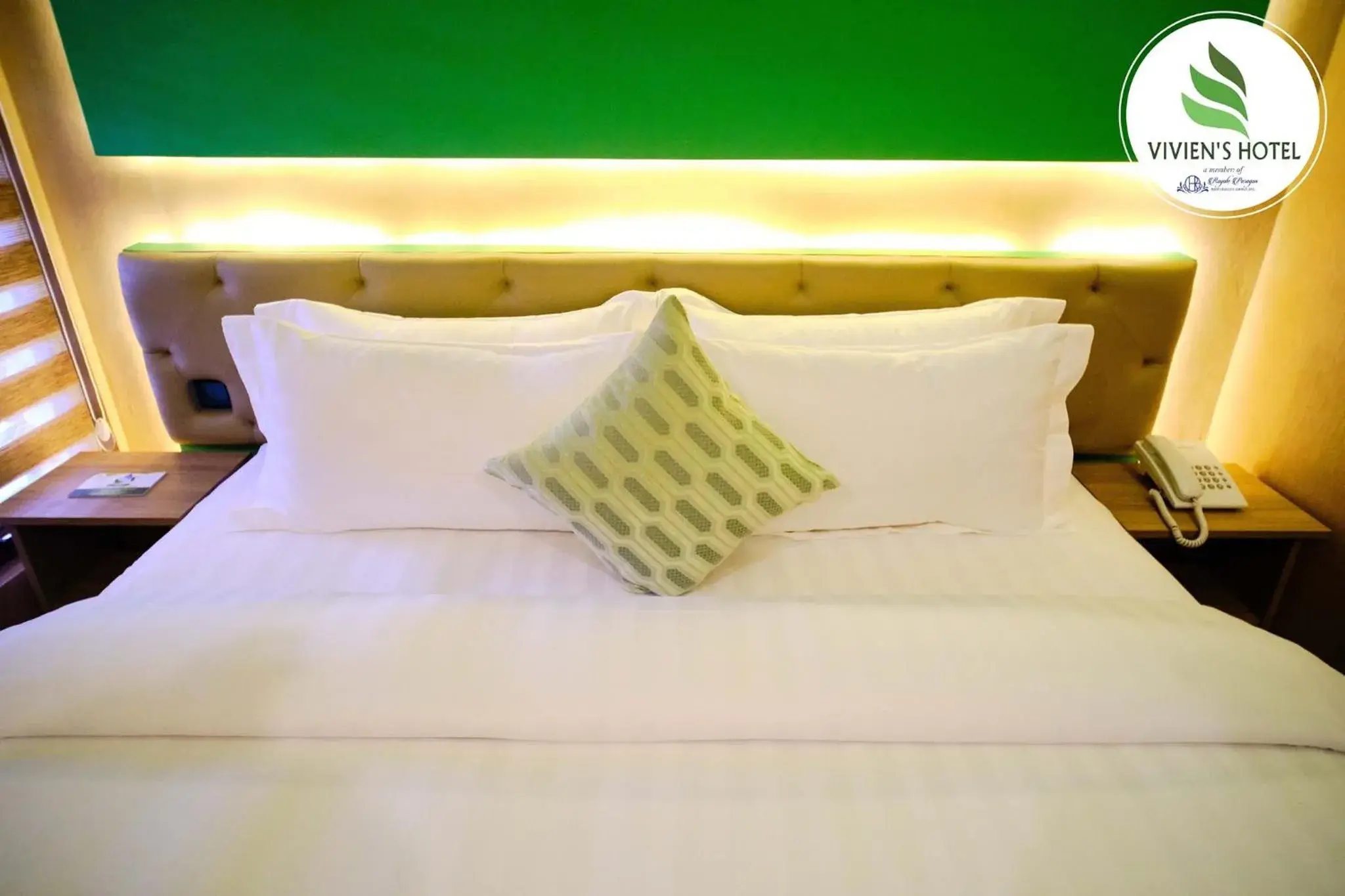 Bed in Vivien's Hotel Bed in Vivien's Hotel