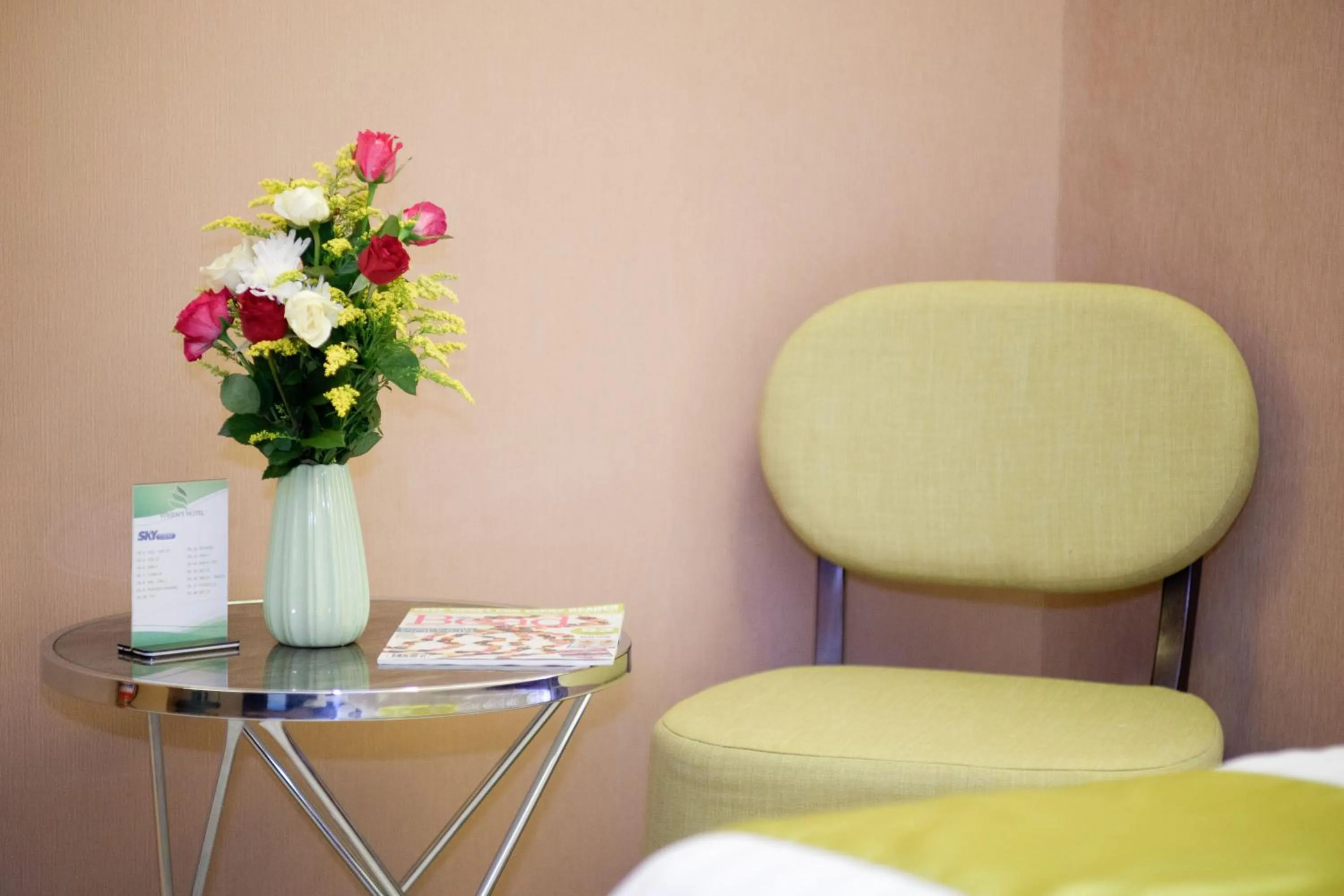 Seating area in Vivien's Hotel