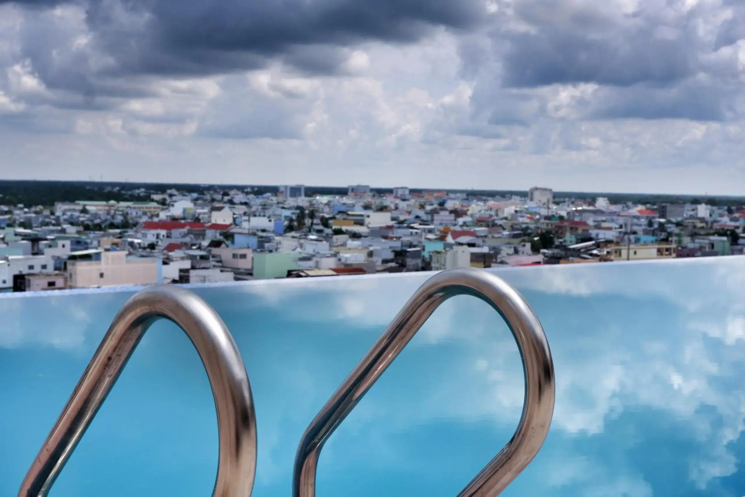 Swimming pool in Phu Cuong Hotel Ca Mau Swimming pool in Phu Cuong Hotel Ca Mau