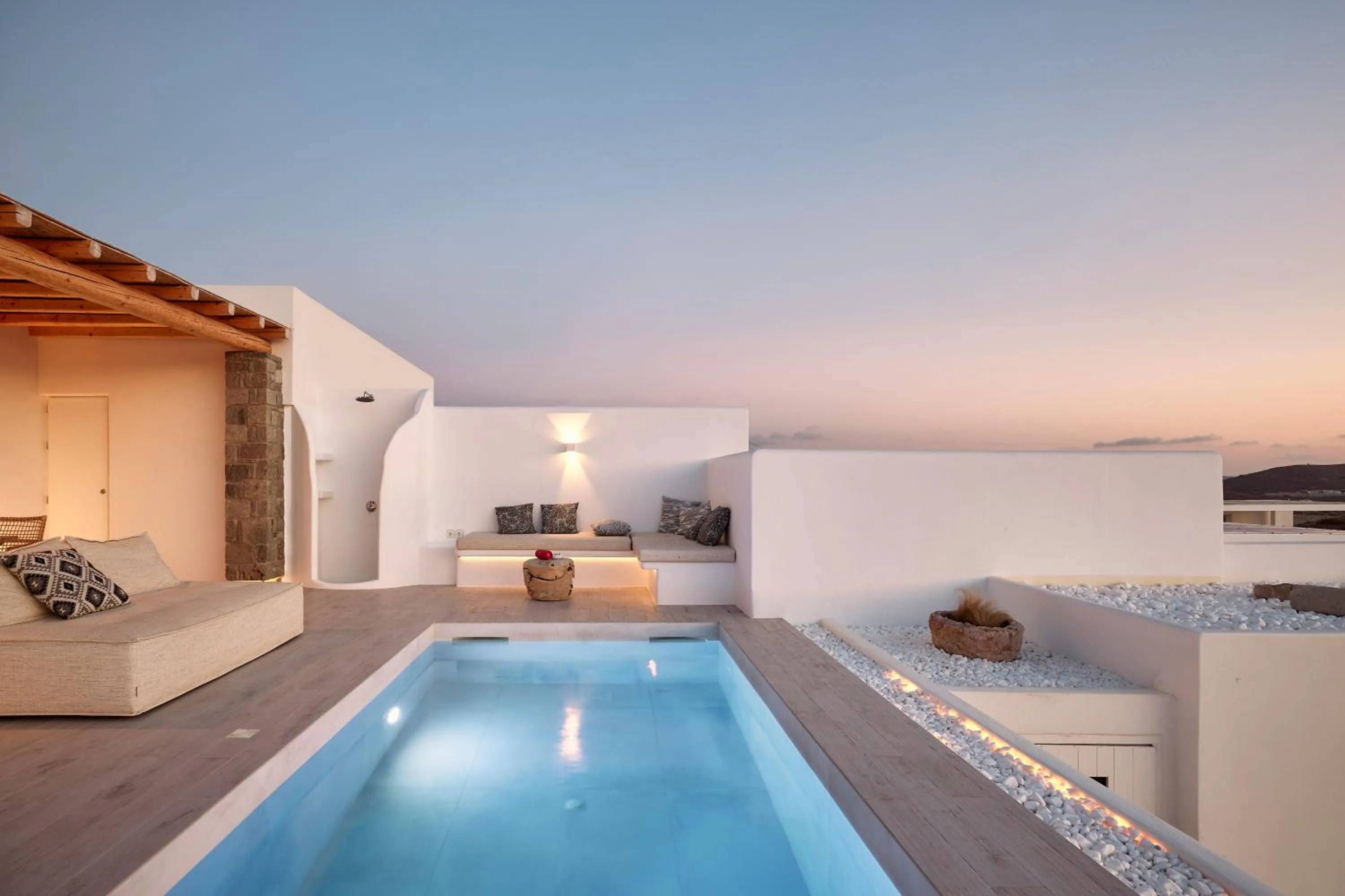 Swimming pool in Villa Manikas Milos