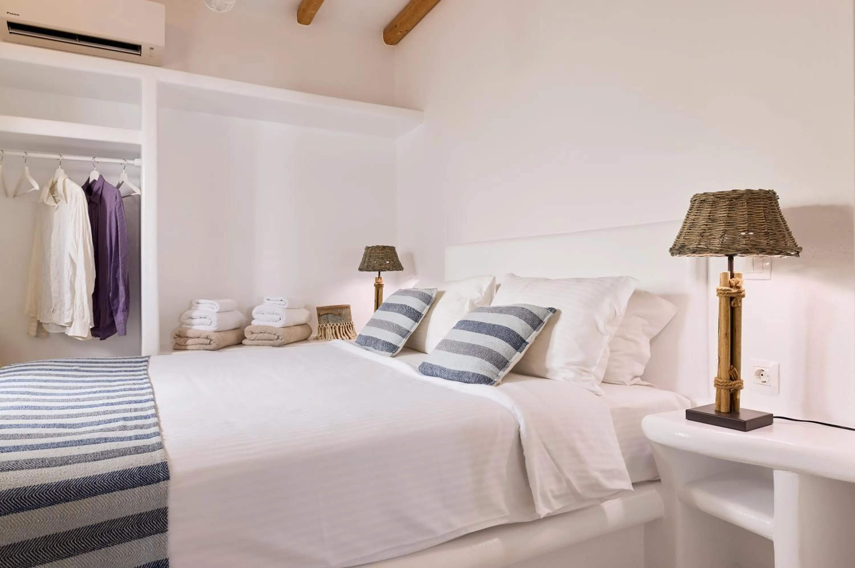 Bedroom, Bed in Villa Manikas Milos