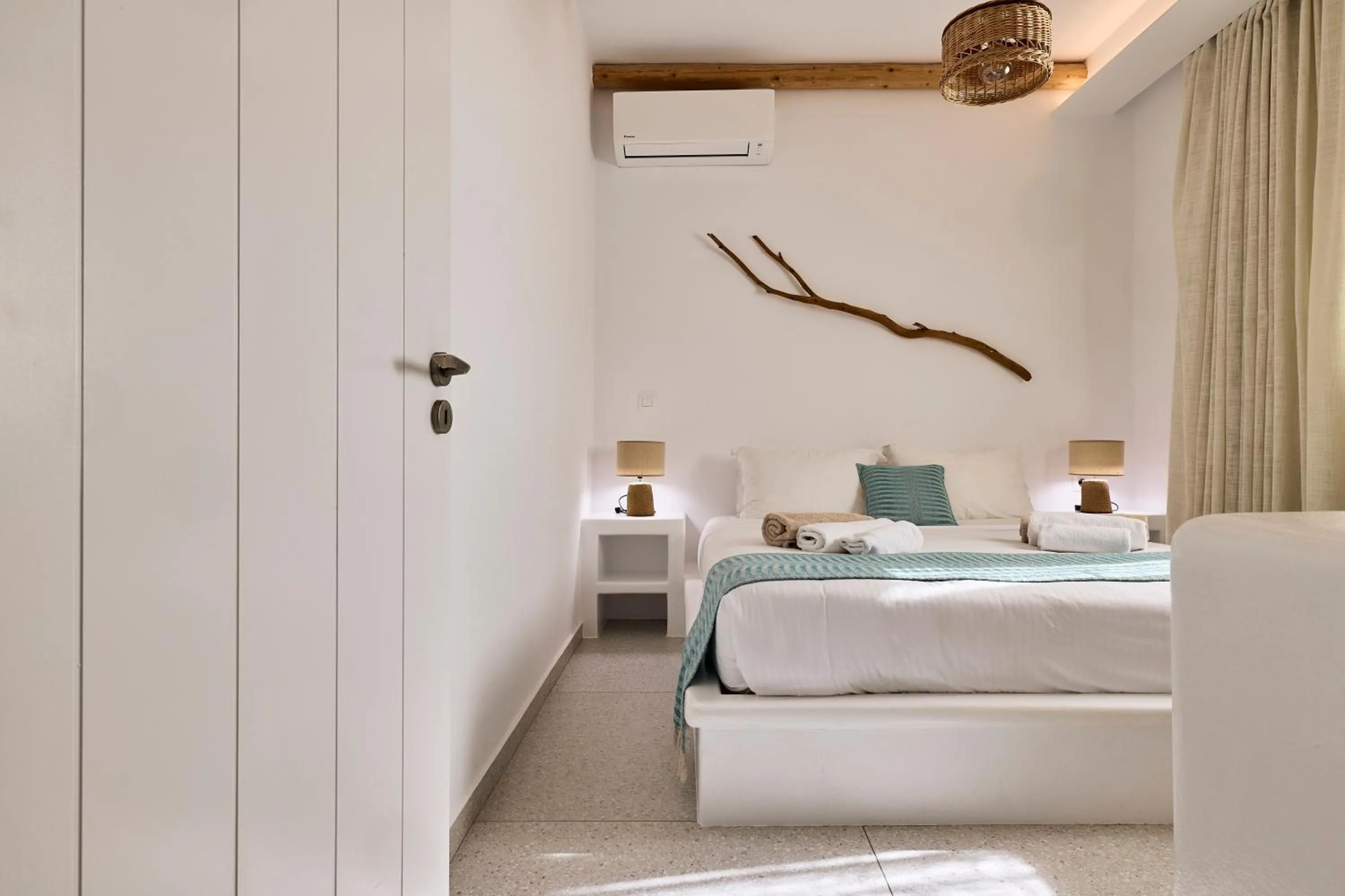 Bedroom, Bed in Villa Manikas Milos