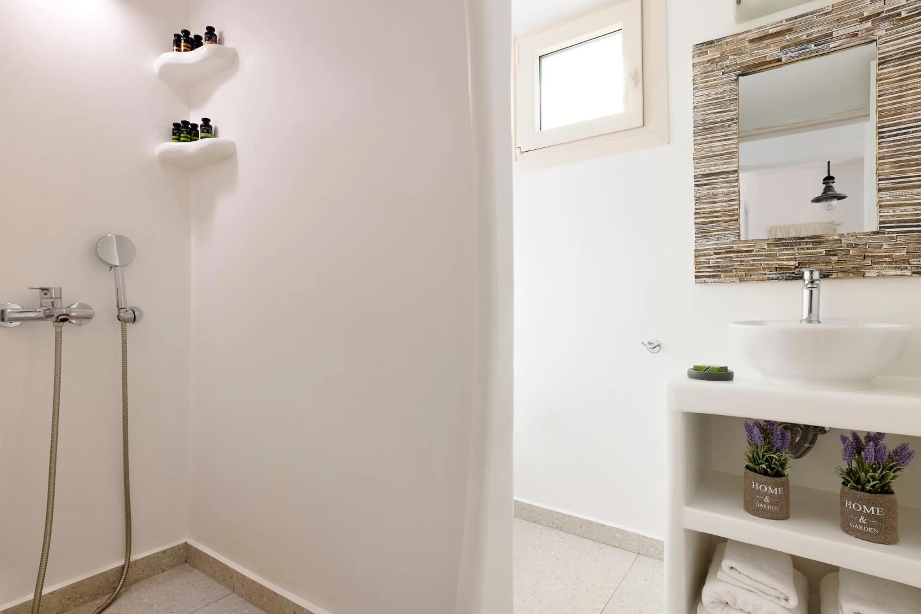 Shower in Villa Manikas Milos