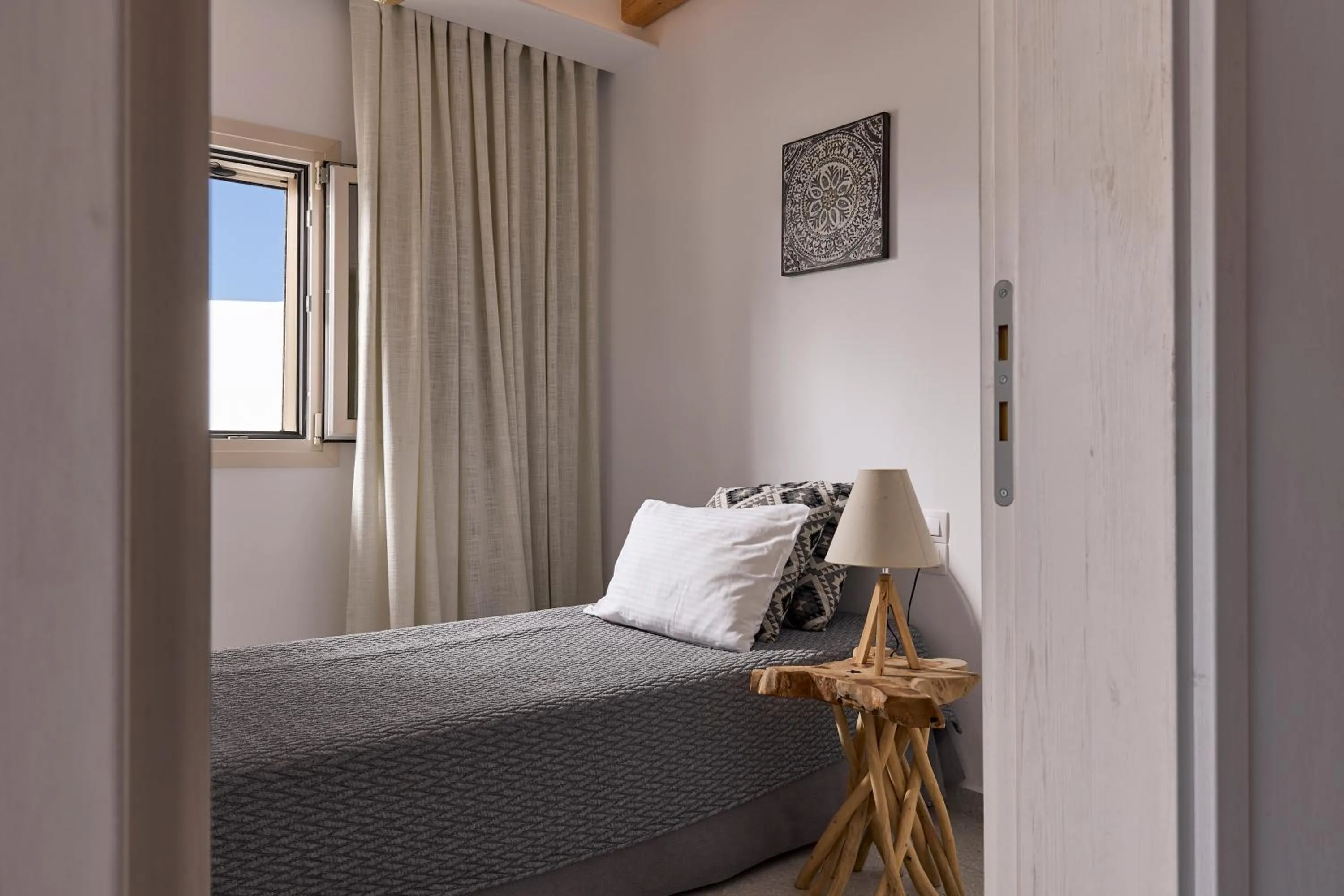 Bedroom, Bed in Villa Manikas Milos
