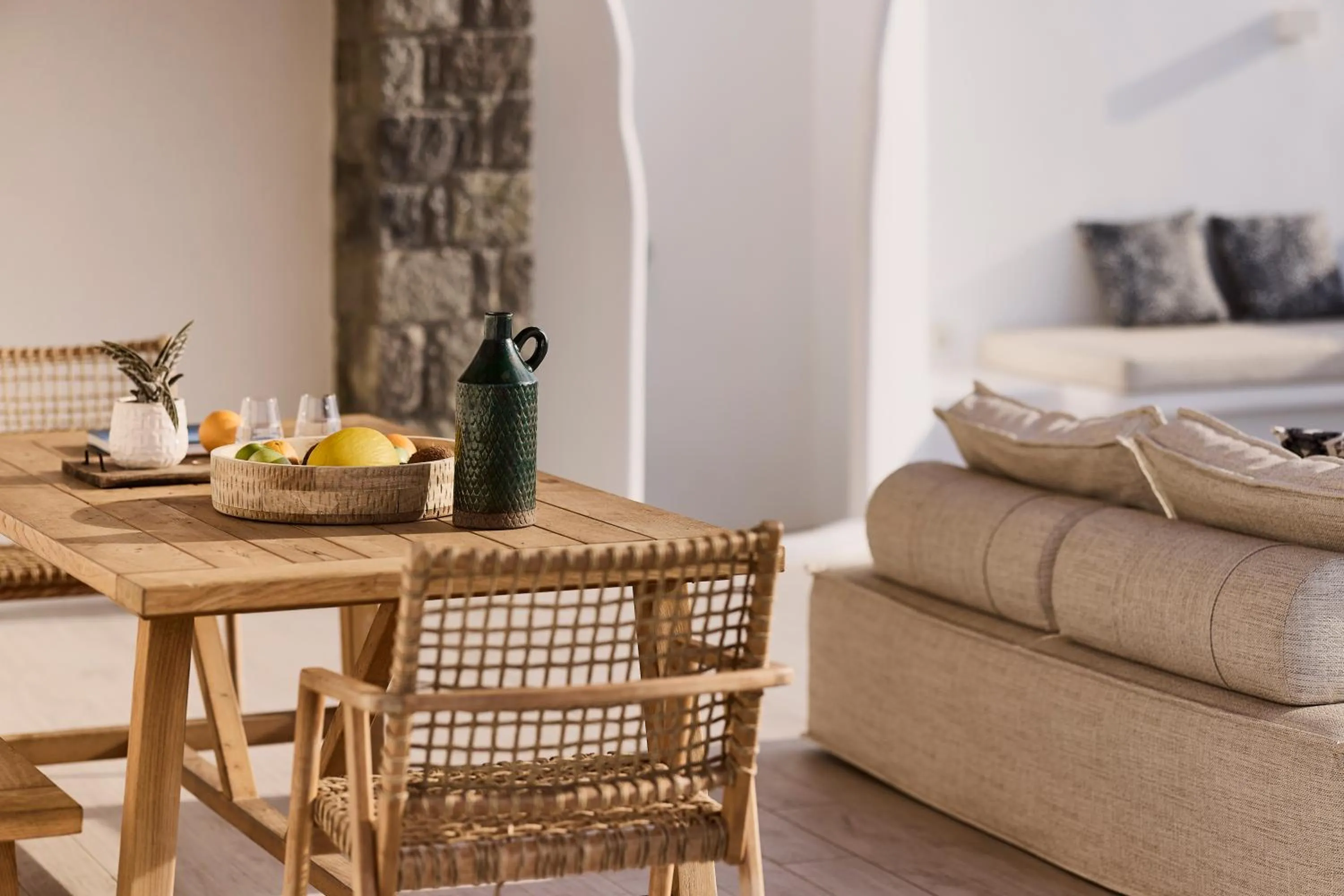 Area and facilities in Villa Manikas Milos
