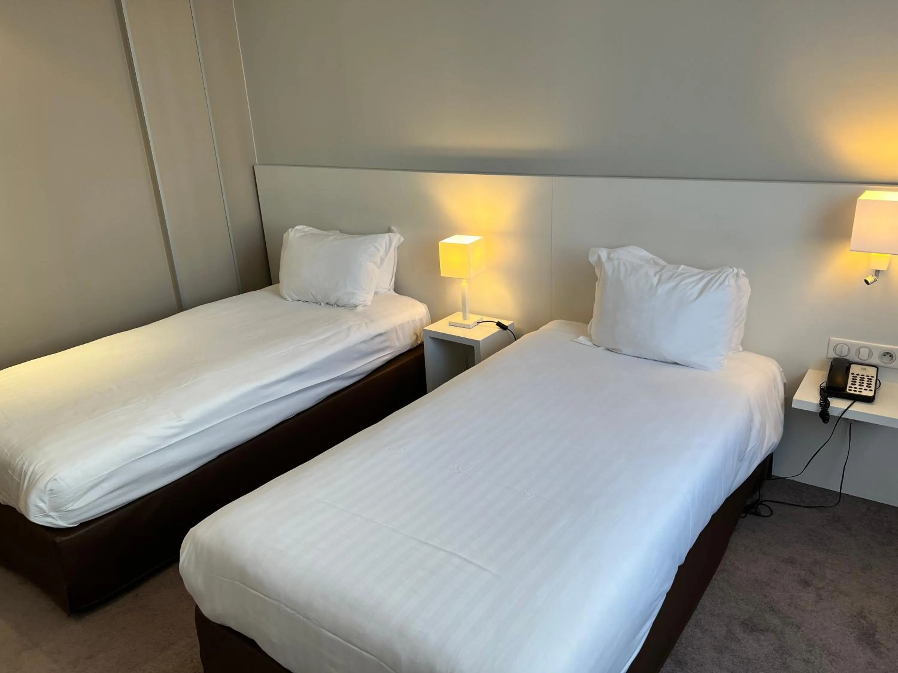 Bed in Holiday Inn Paris-Auteuil by IHG