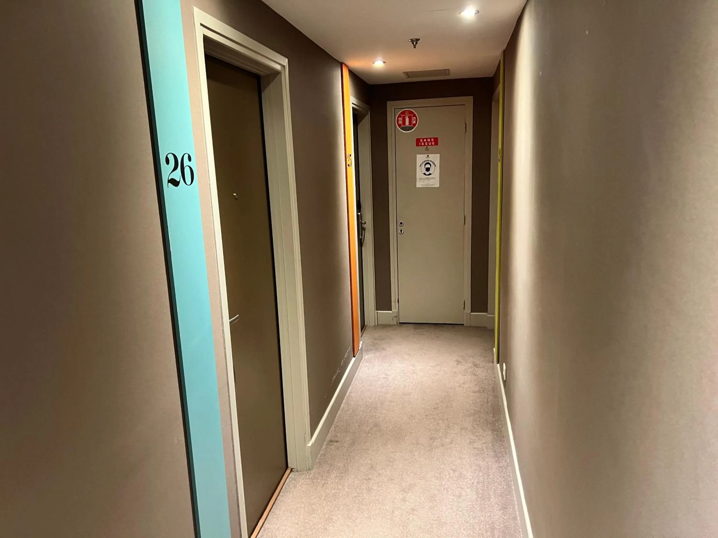 room service in Holiday Inn Paris-Auteuil by IHG