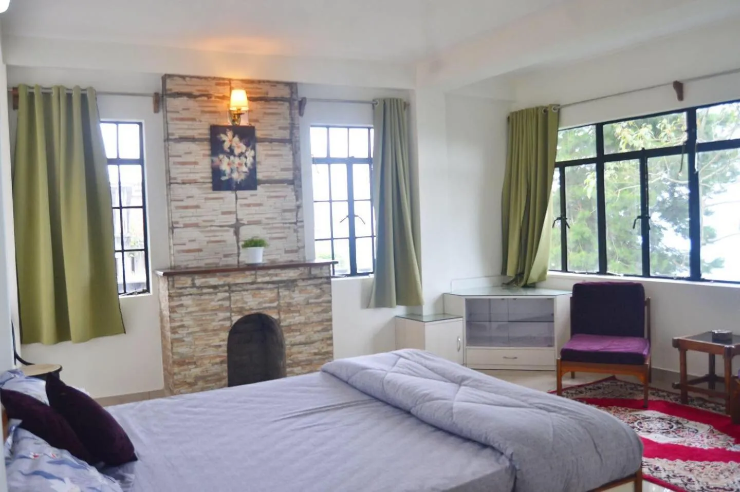 Photo of the whole room, Bed in THE GINGKO EYRIE