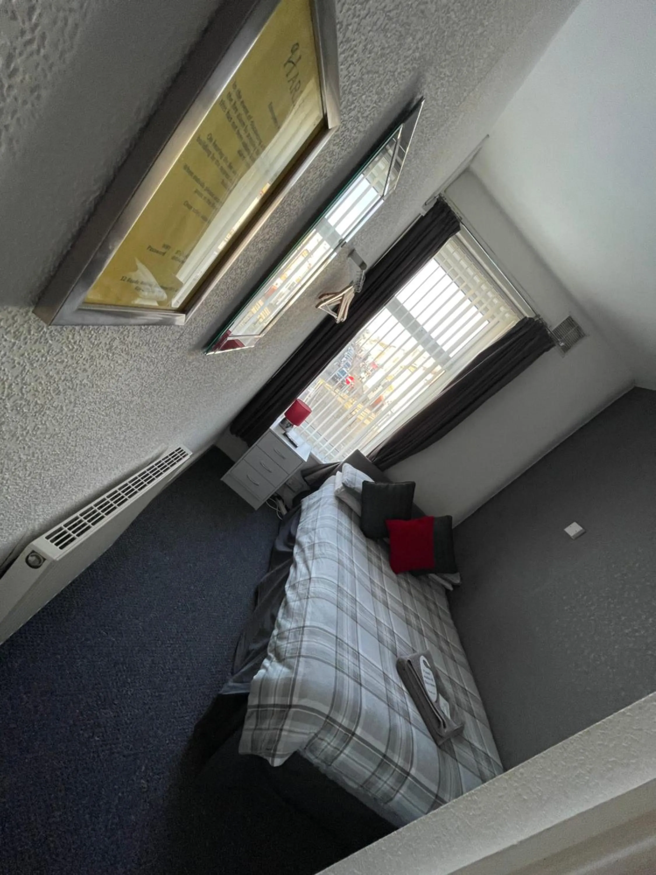 Bedroom, Bed in Harleys Reads Avenue