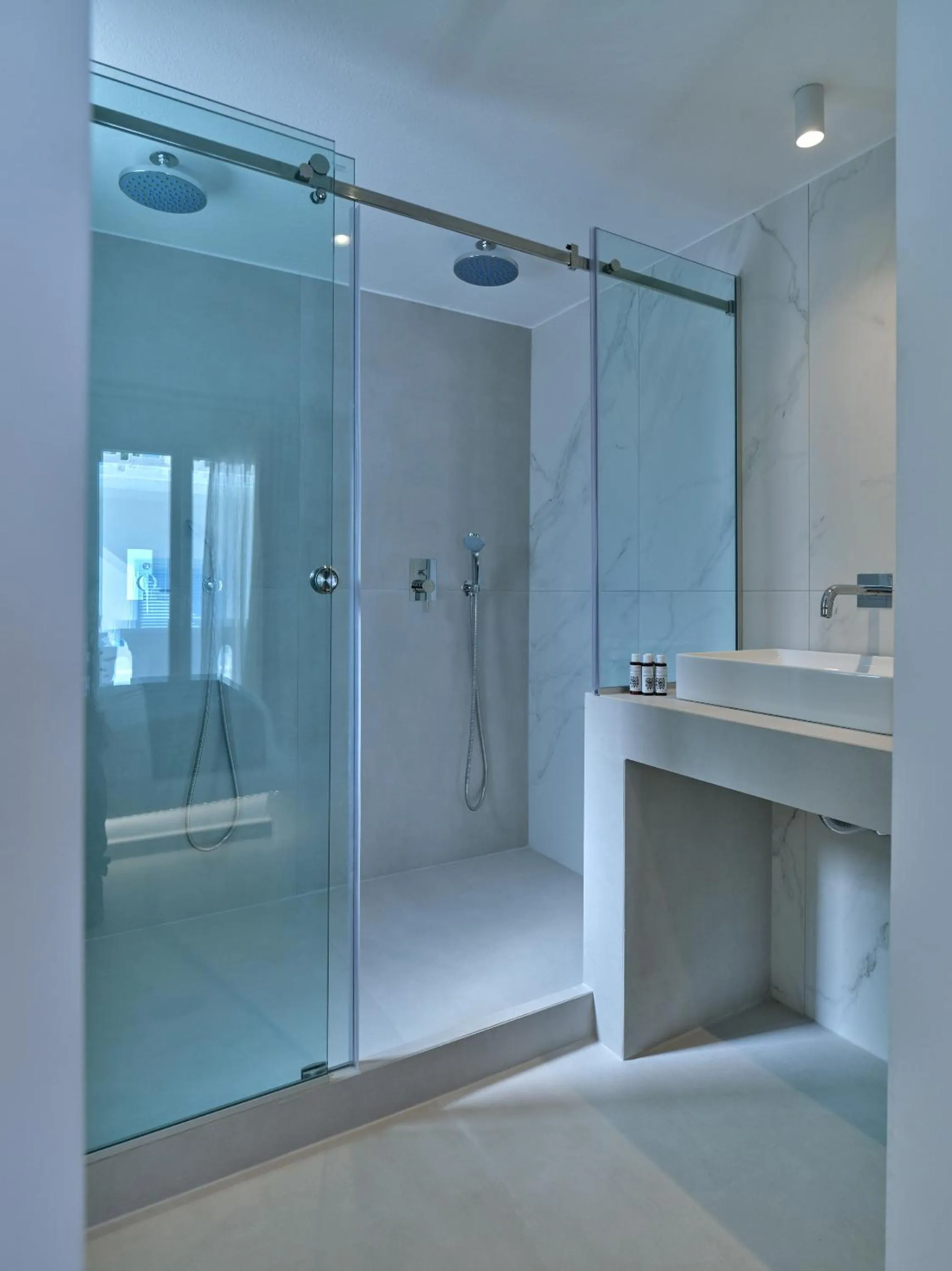 Bathroom in Acropolis