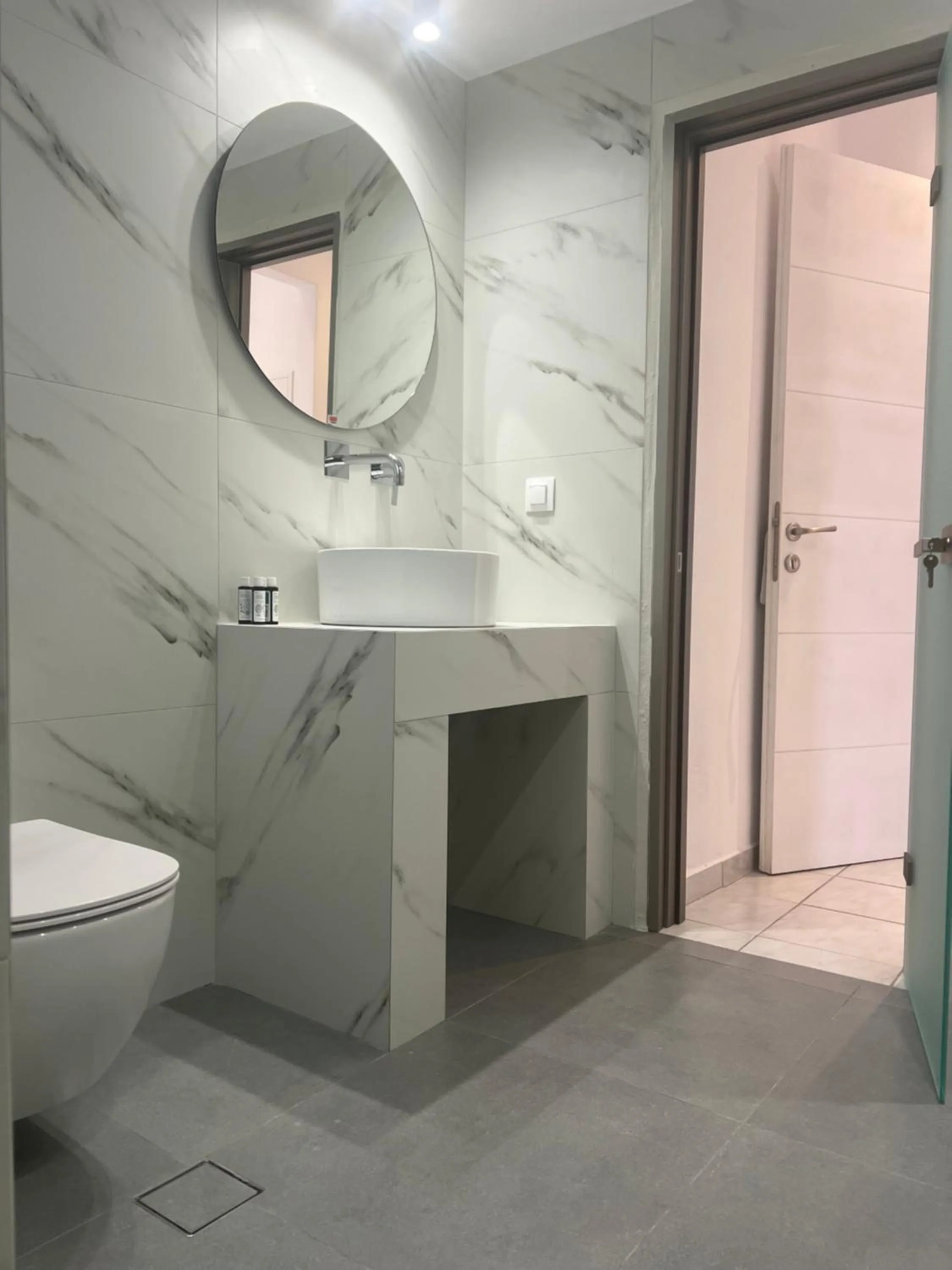 Bathroom in Acropolis