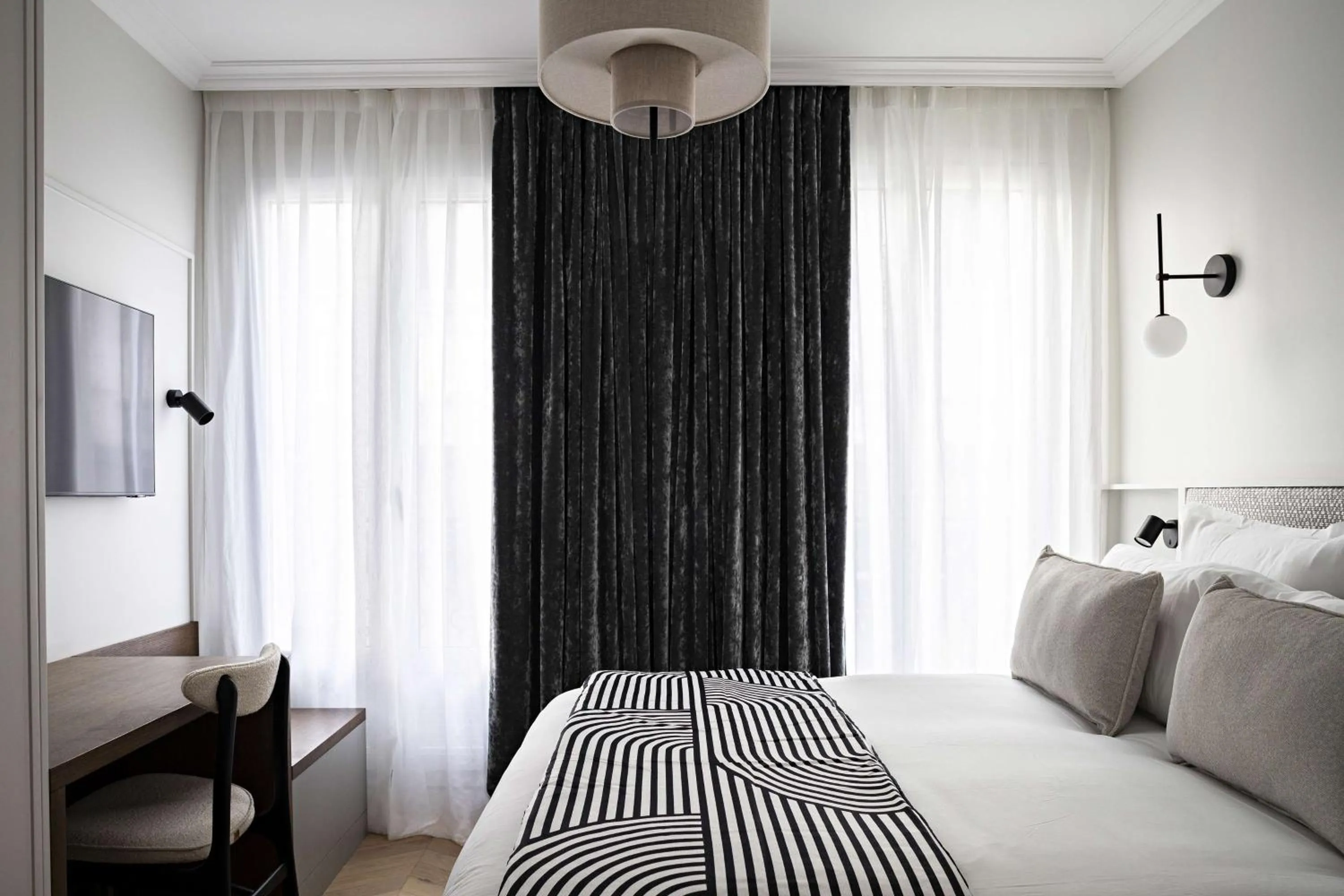 Bedroom, Bed in Best Western Premier The Blake Paris Gare Saint Lazare