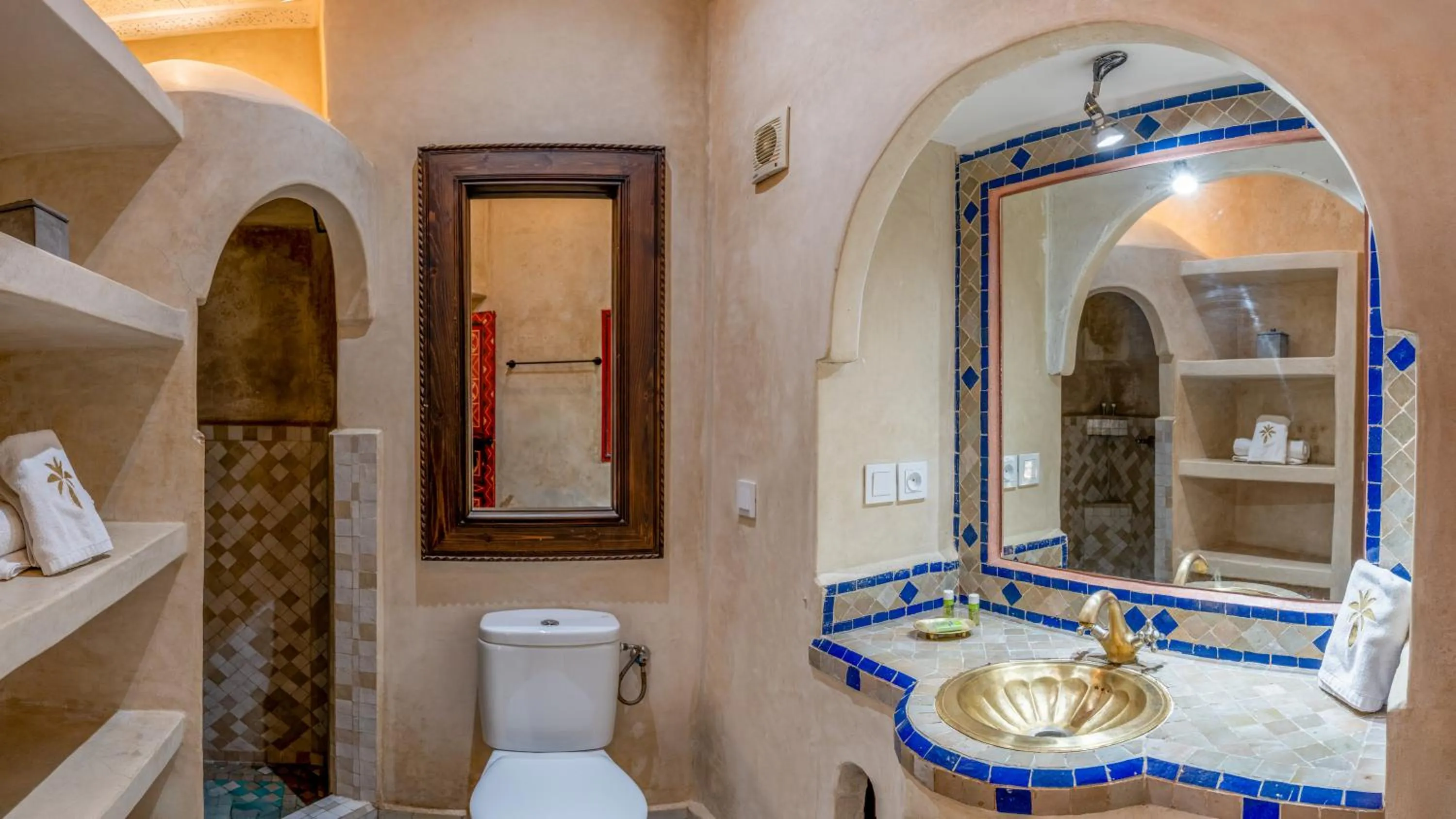 Shower in Riad Ghali Hotel & SPA