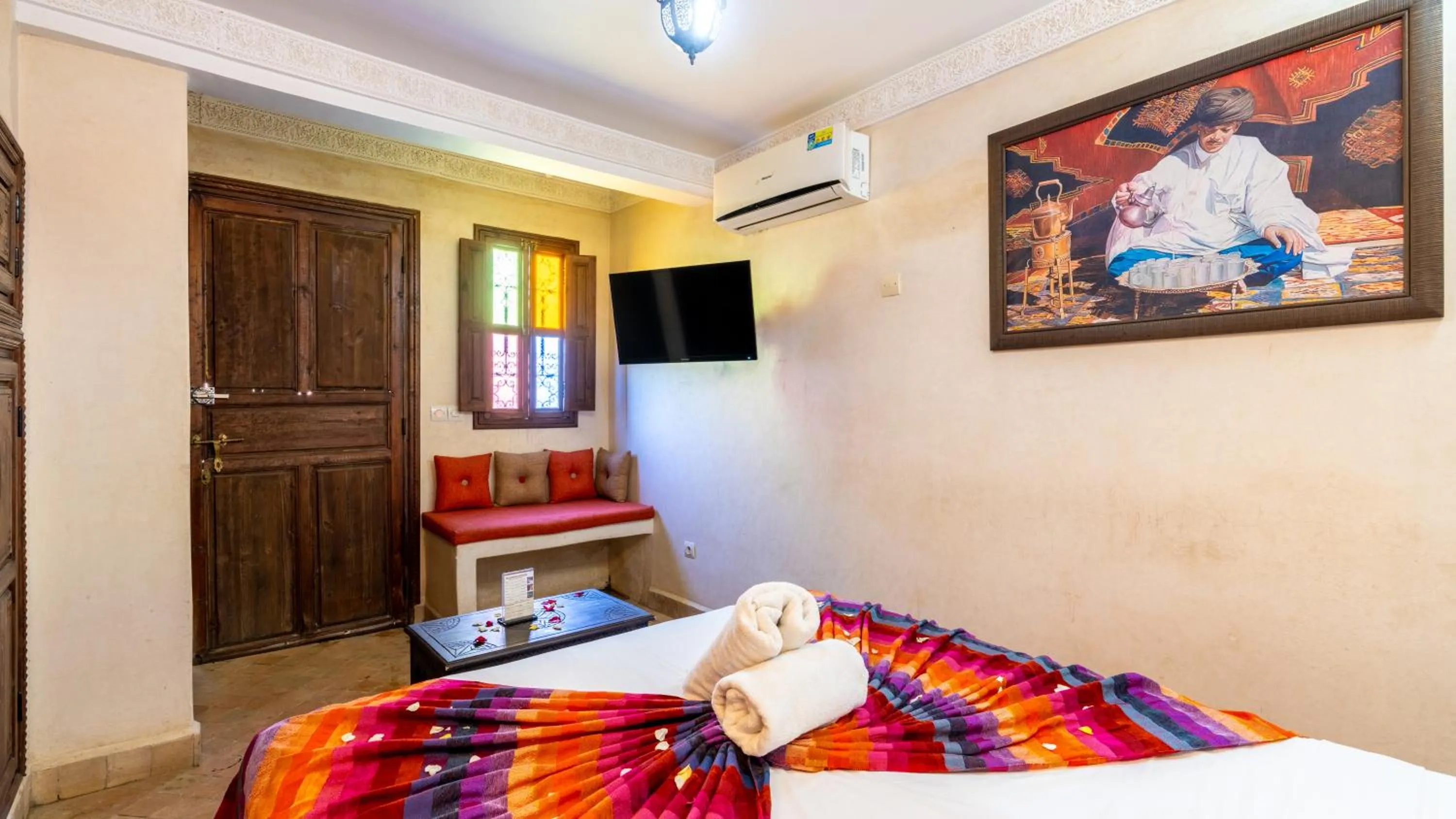 Bed in Riad Ghali Hotel & SPA