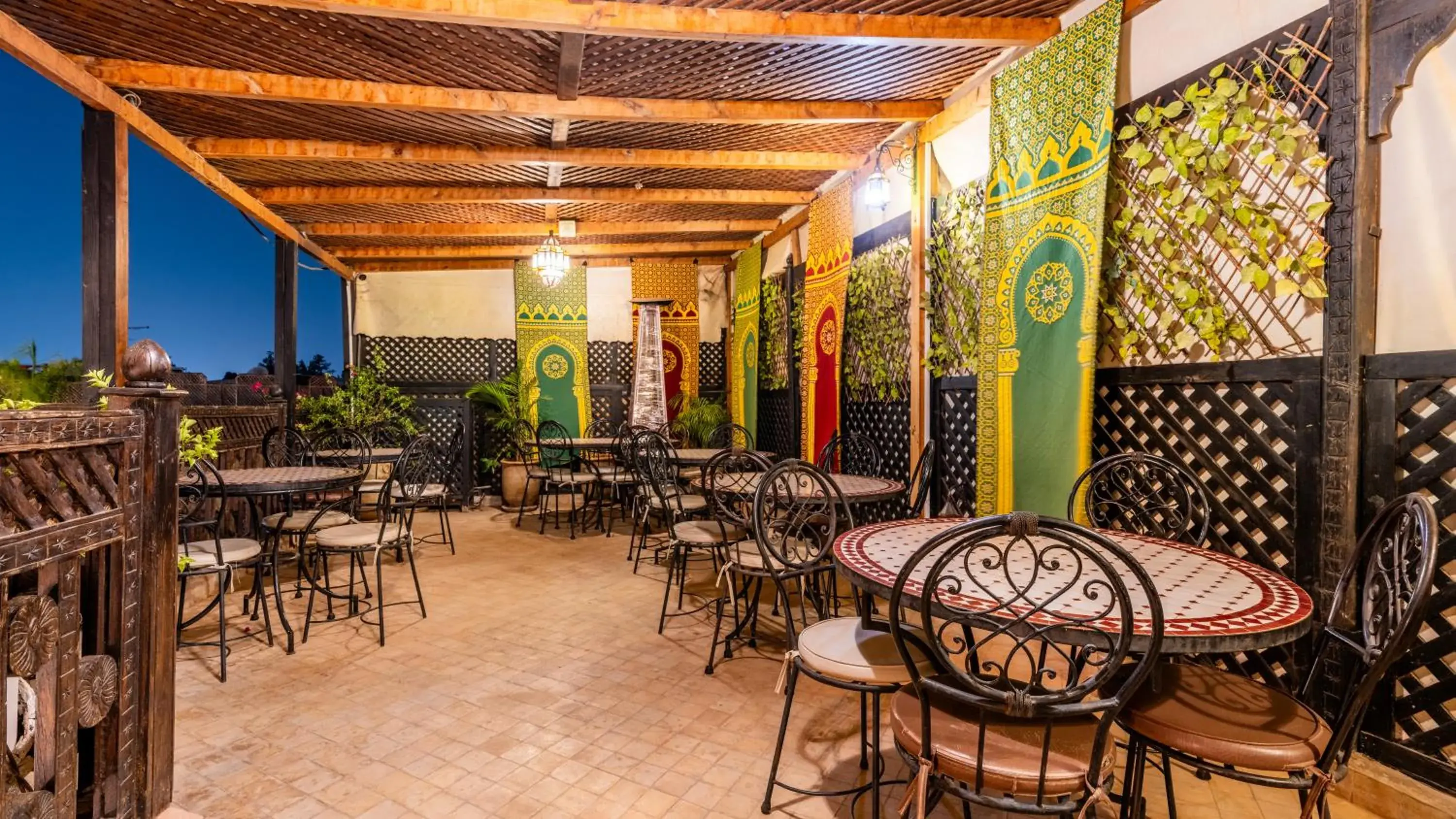 Restaurant/places to eat in Riad Ghali Hotel & SPA Restaurant/places to eat in Riad Ghali Hotel & SPA