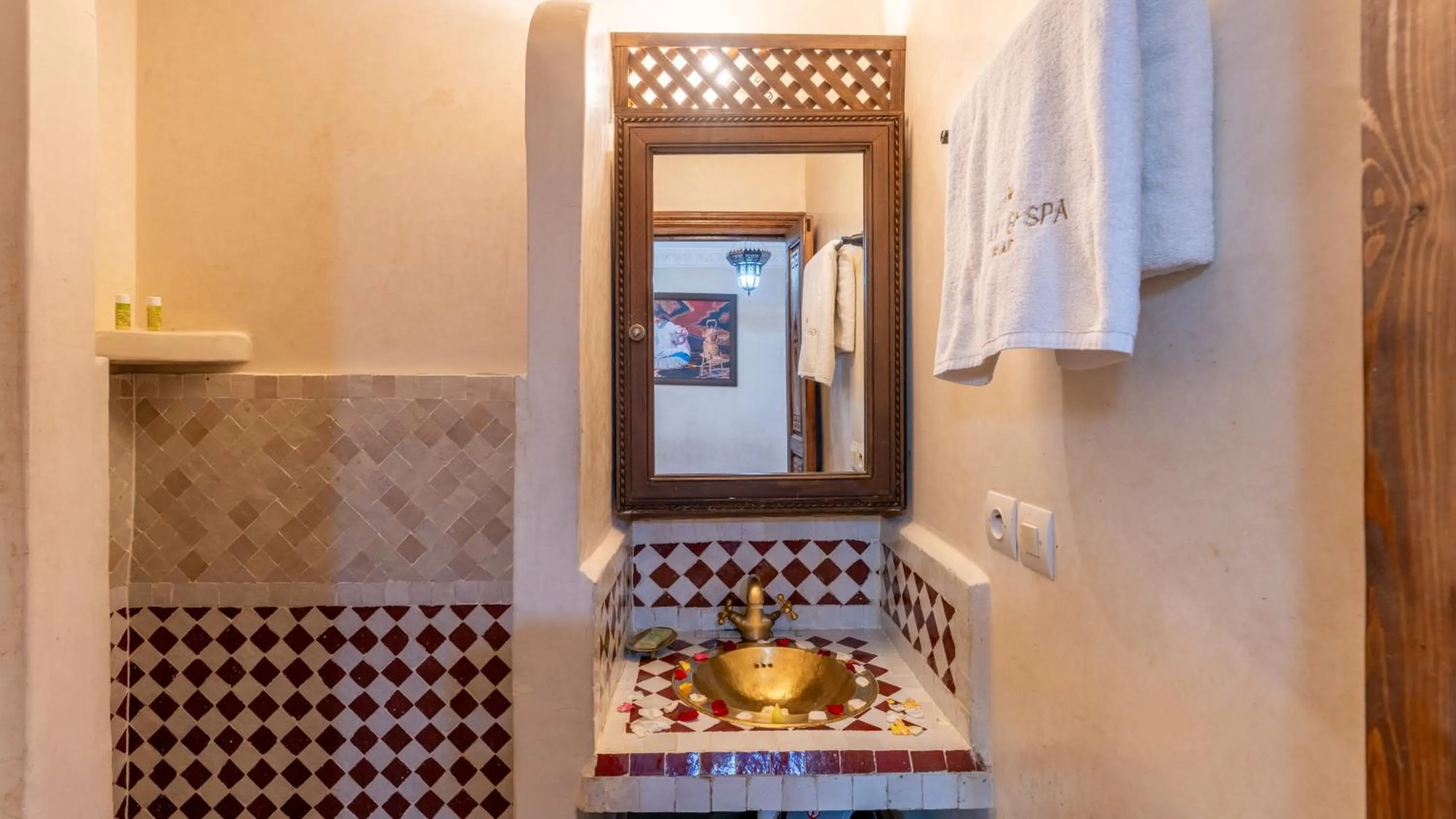 Shower in Riad Ghali Hotel & SPA