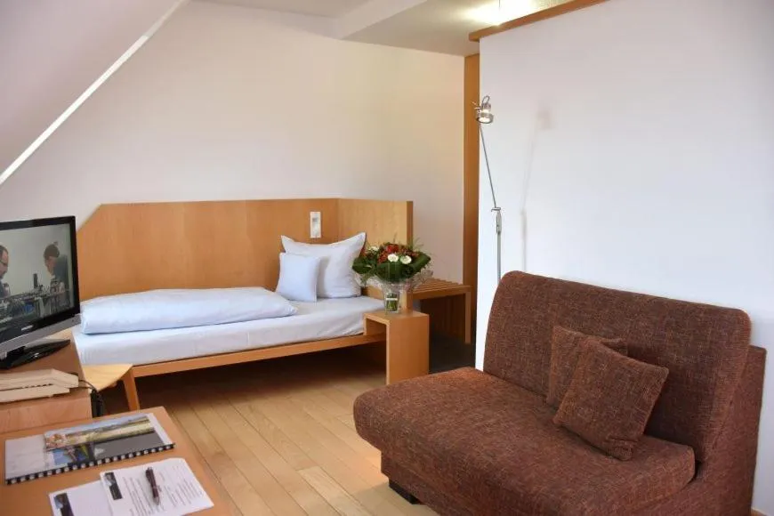 Photo of the whole room in Robert-Schuman-Haus