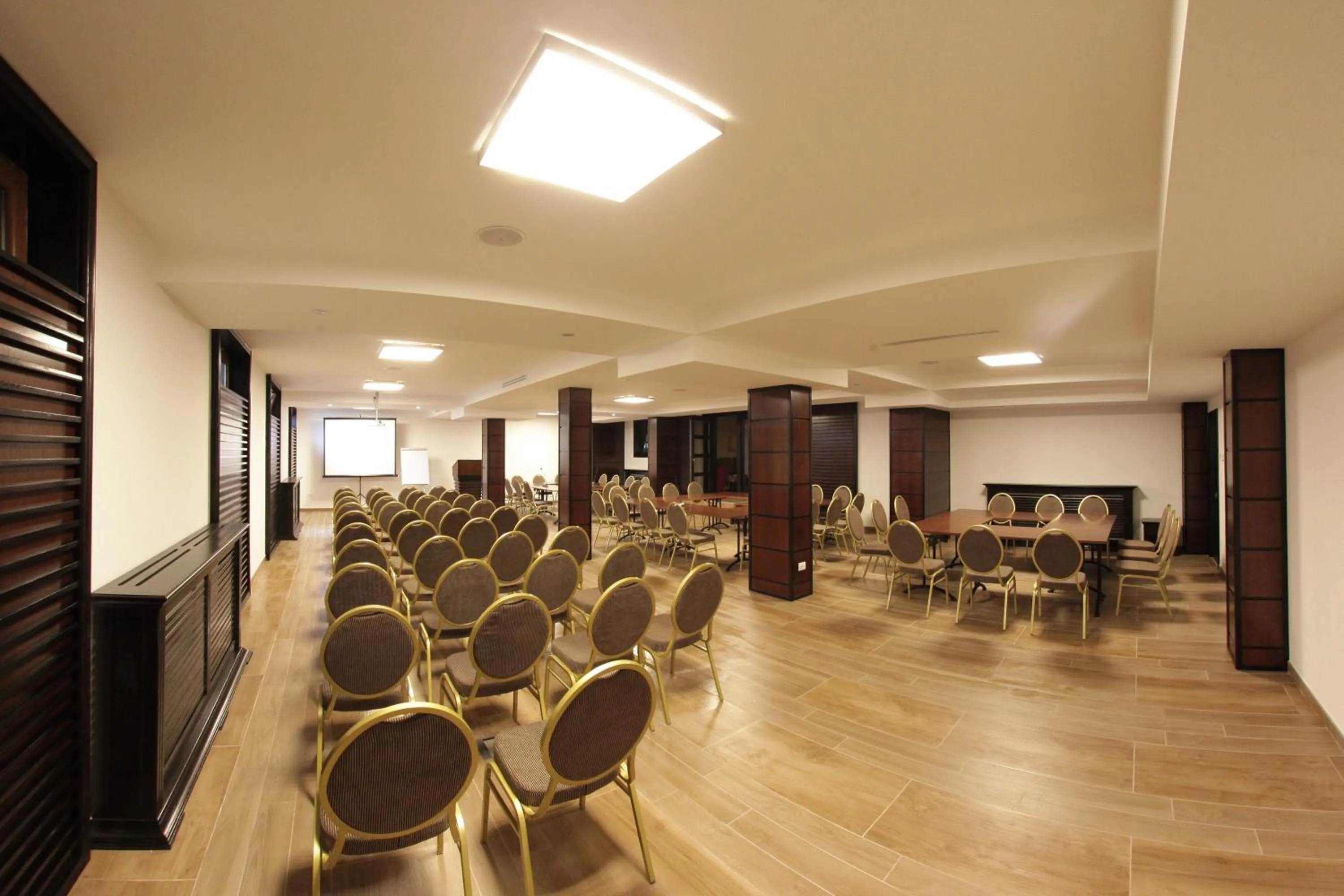 Business facilities in Hotel Gabriela