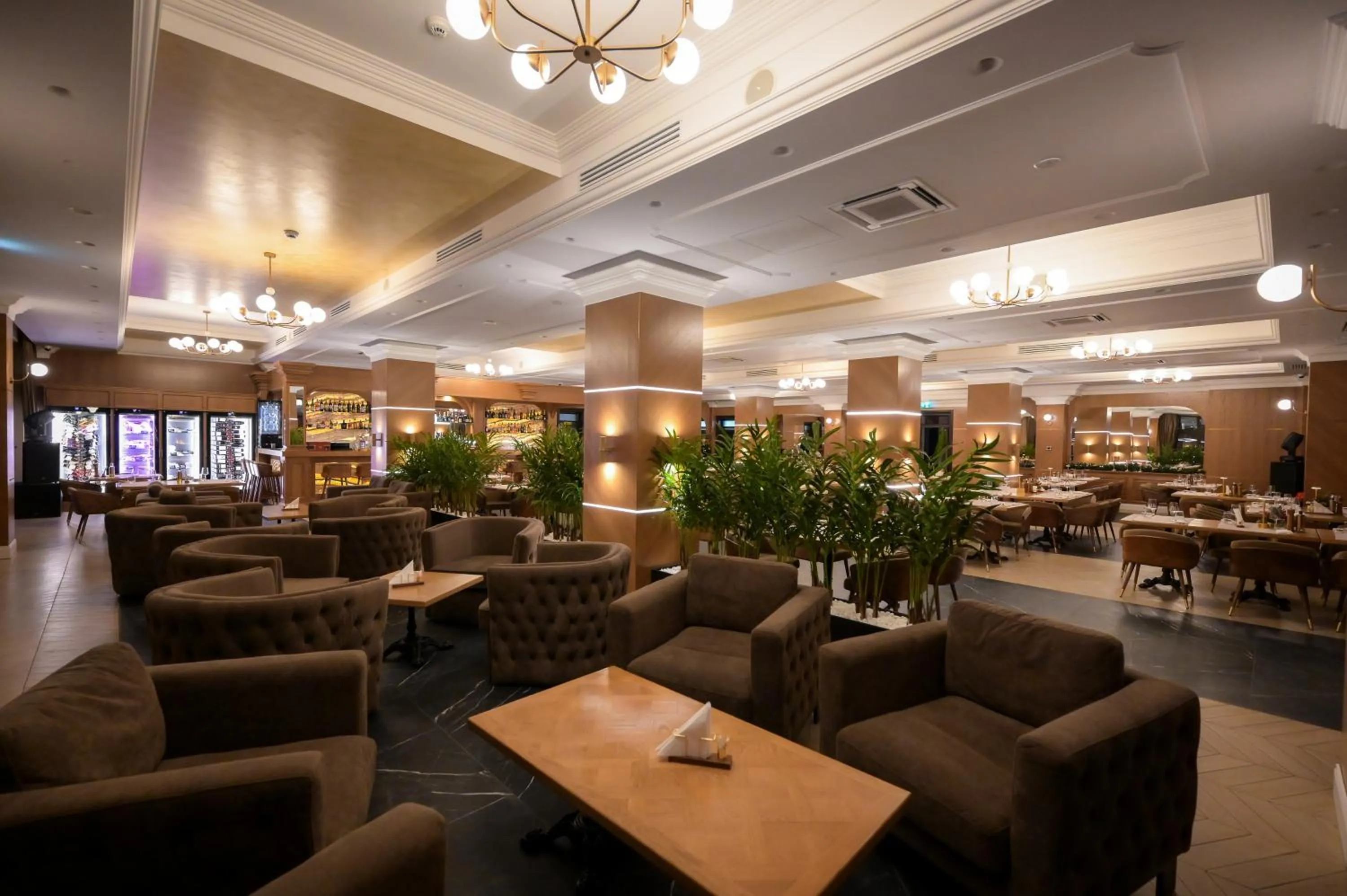 Restaurant/places to eat in Hotel Gabriela