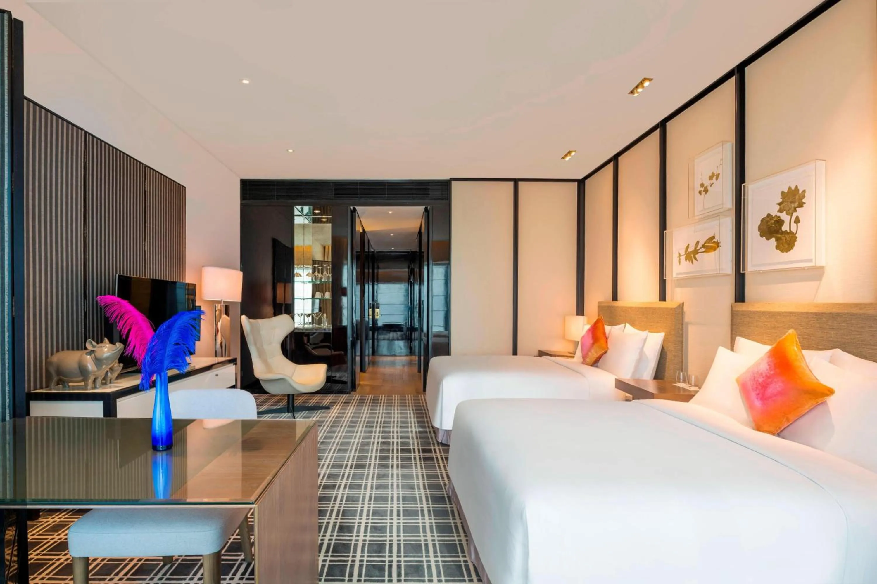 Photo of the whole room, Bed in W Guangzhou