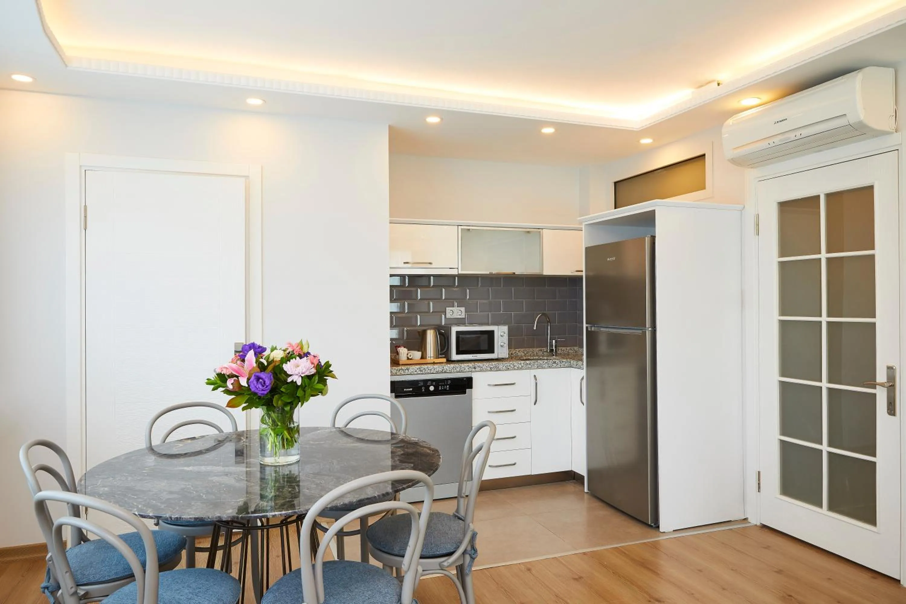 Dining area in All Seasons Suites