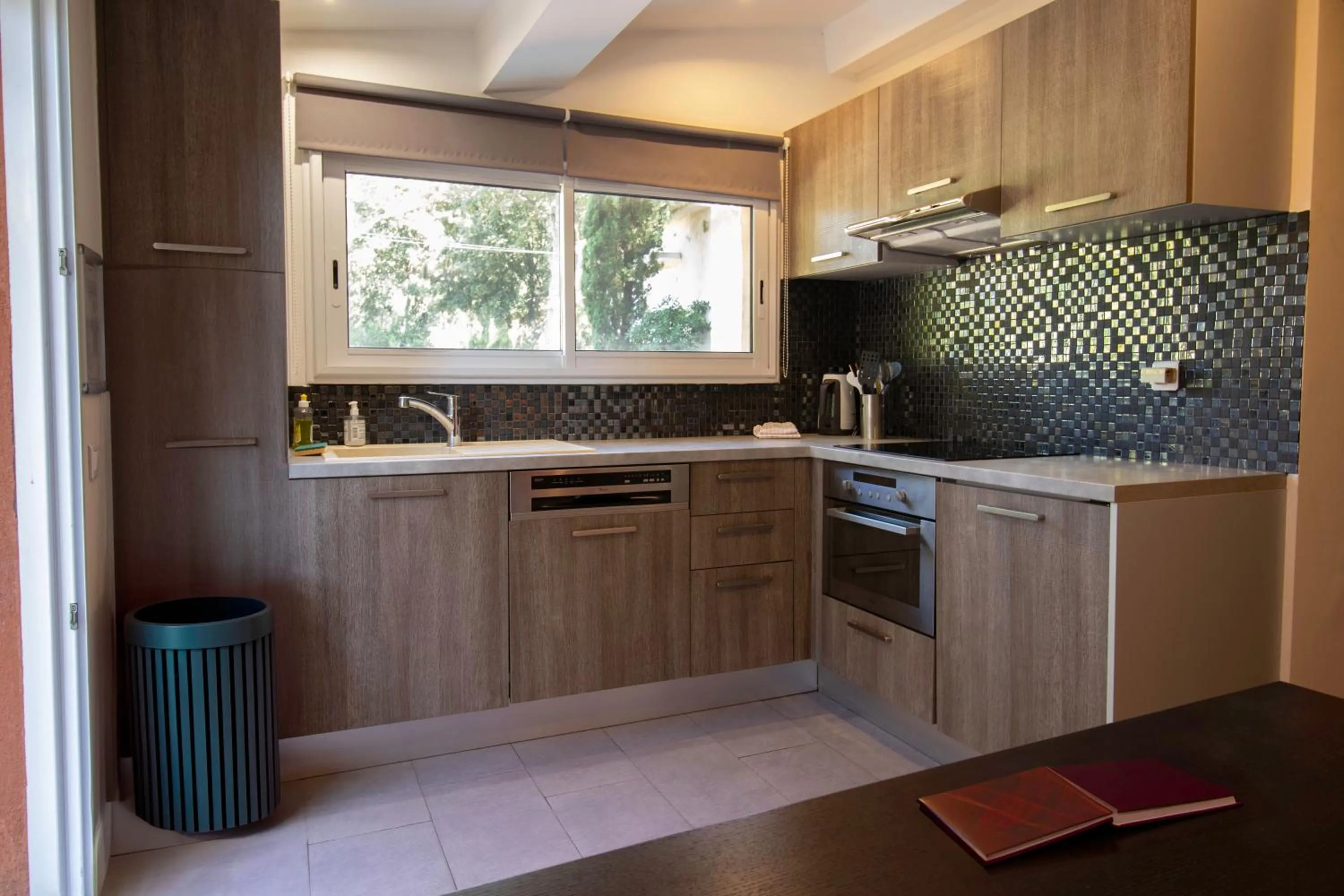 stove in Athéna MOTEL