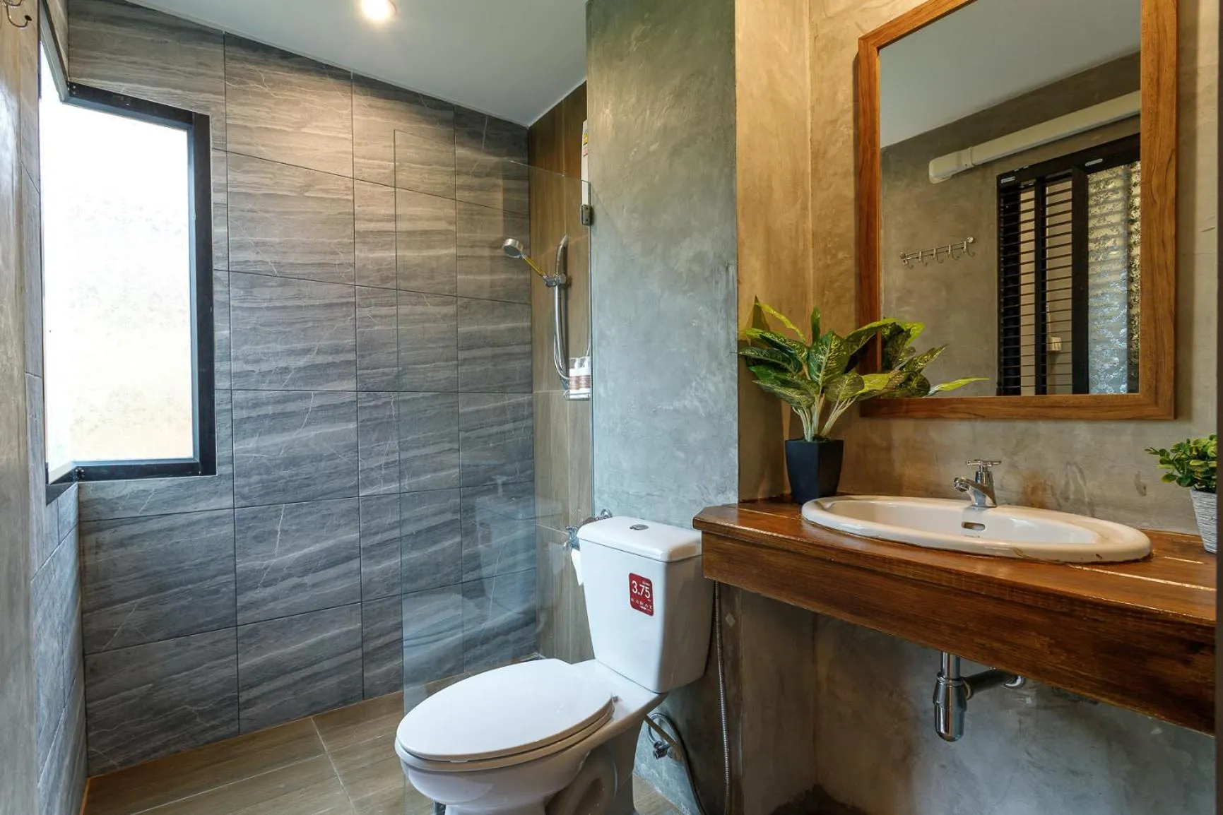 Shower in Hostel One Art and Gallery