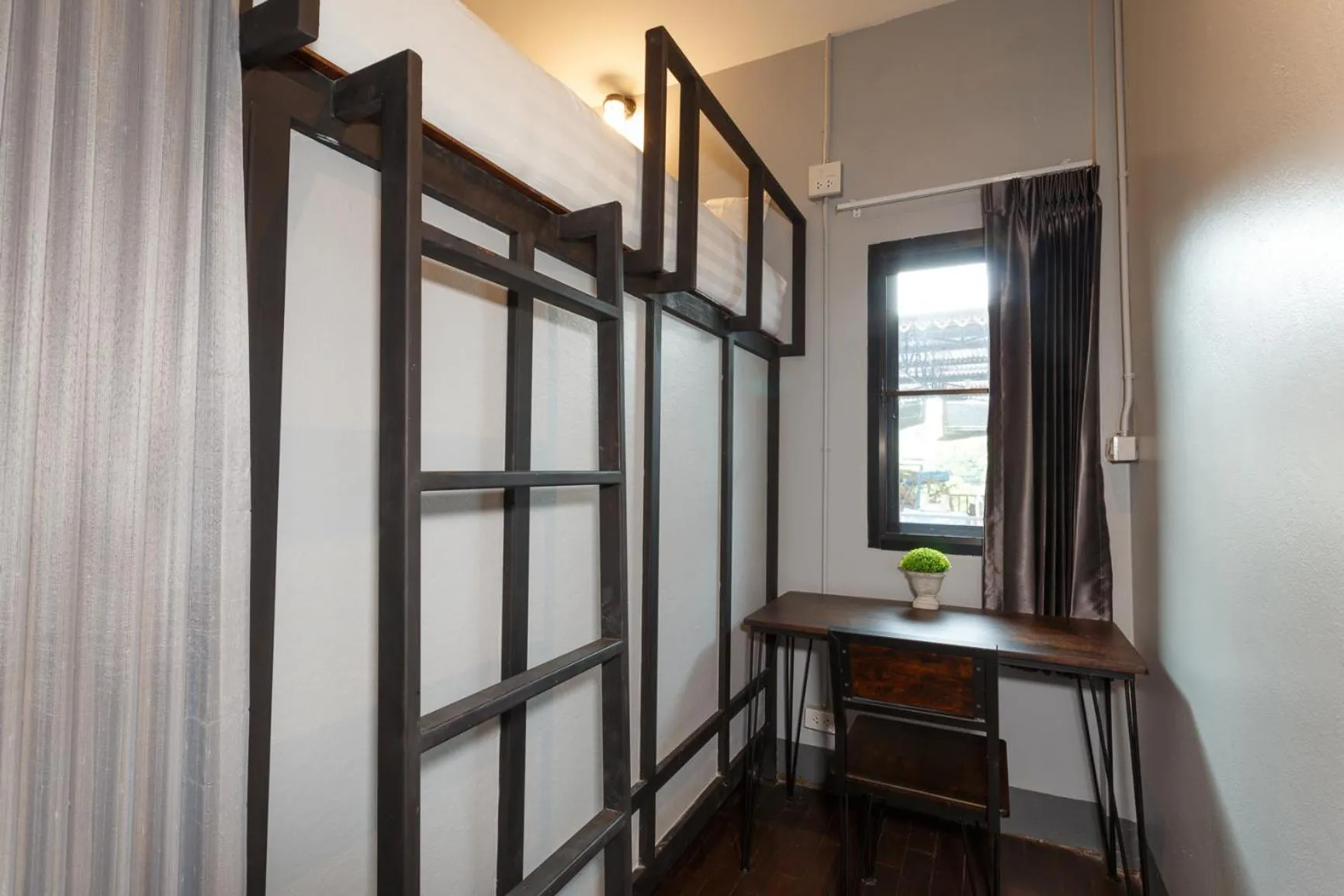 Bed in Hostel One Art and Gallery