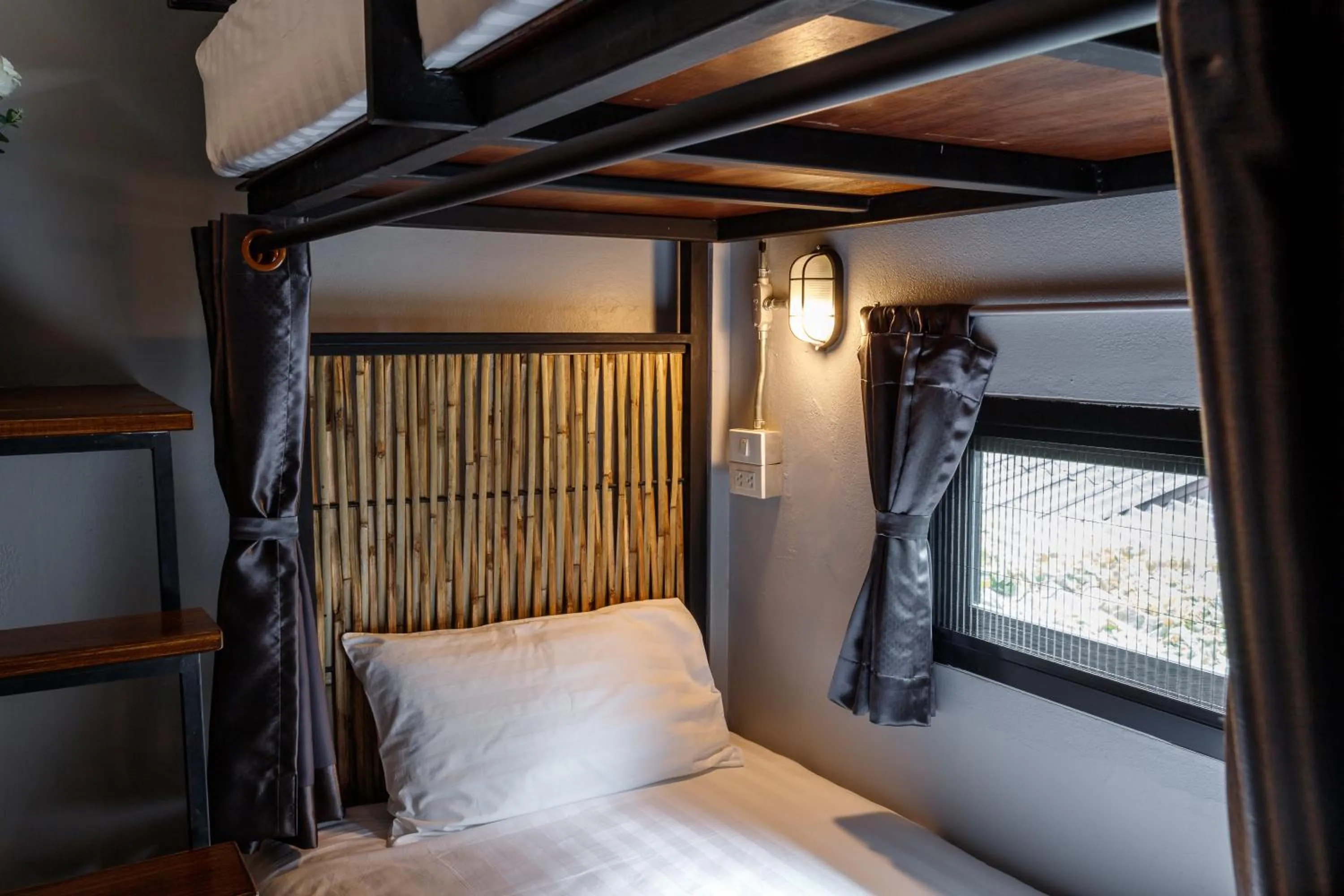 Bed in Hostel One Art and Gallery