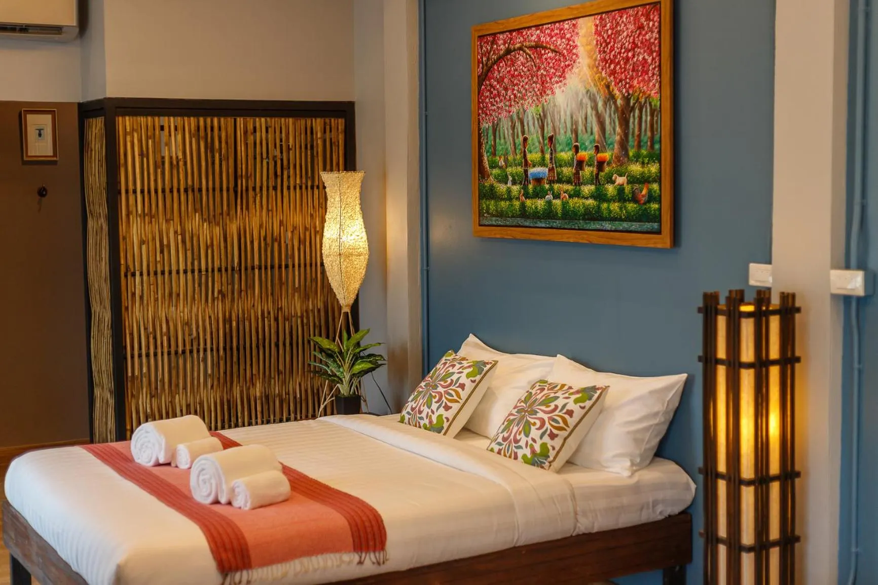 Bed in Hostel One Art and Gallery