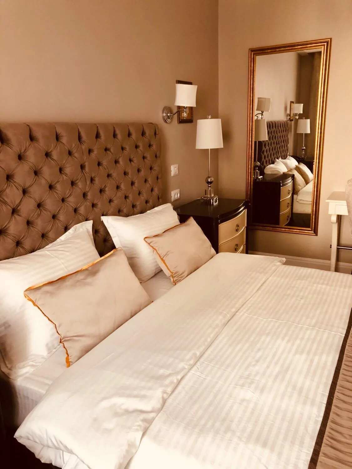 Bedroom, Bed in Hotel Versay