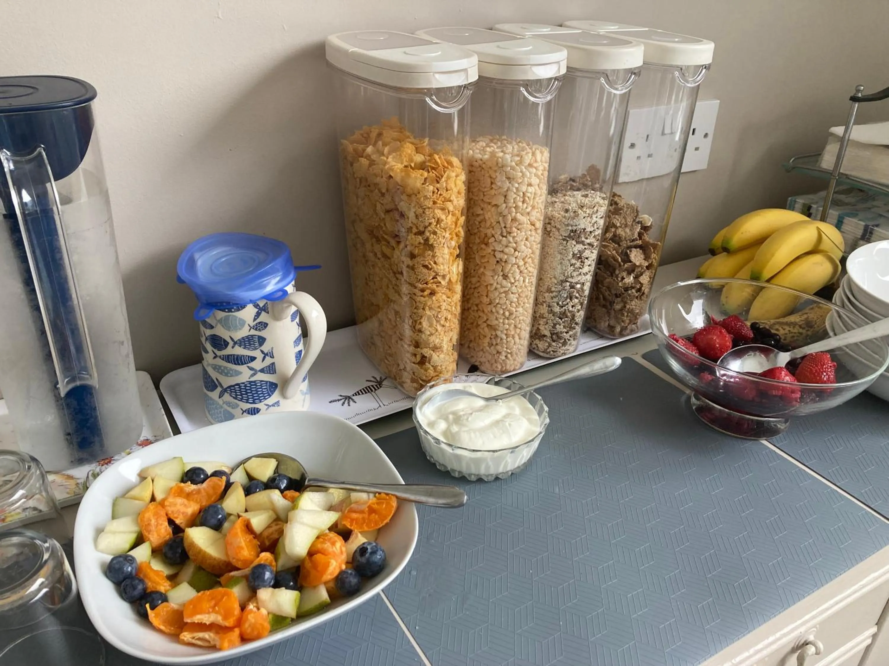 Breakfast in Hillcrest Bed & Breakfast