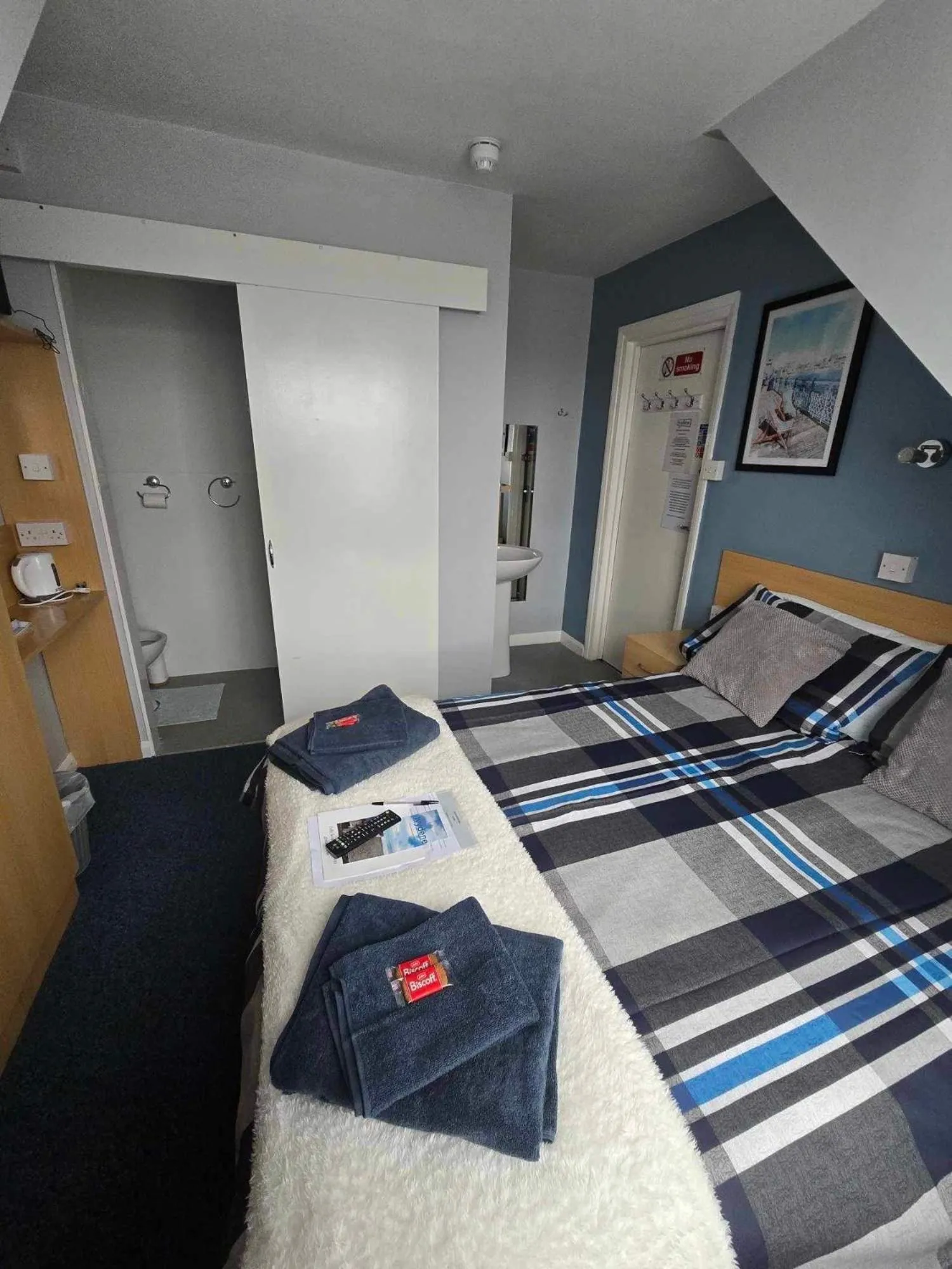 Bed in Ivydene Guest House