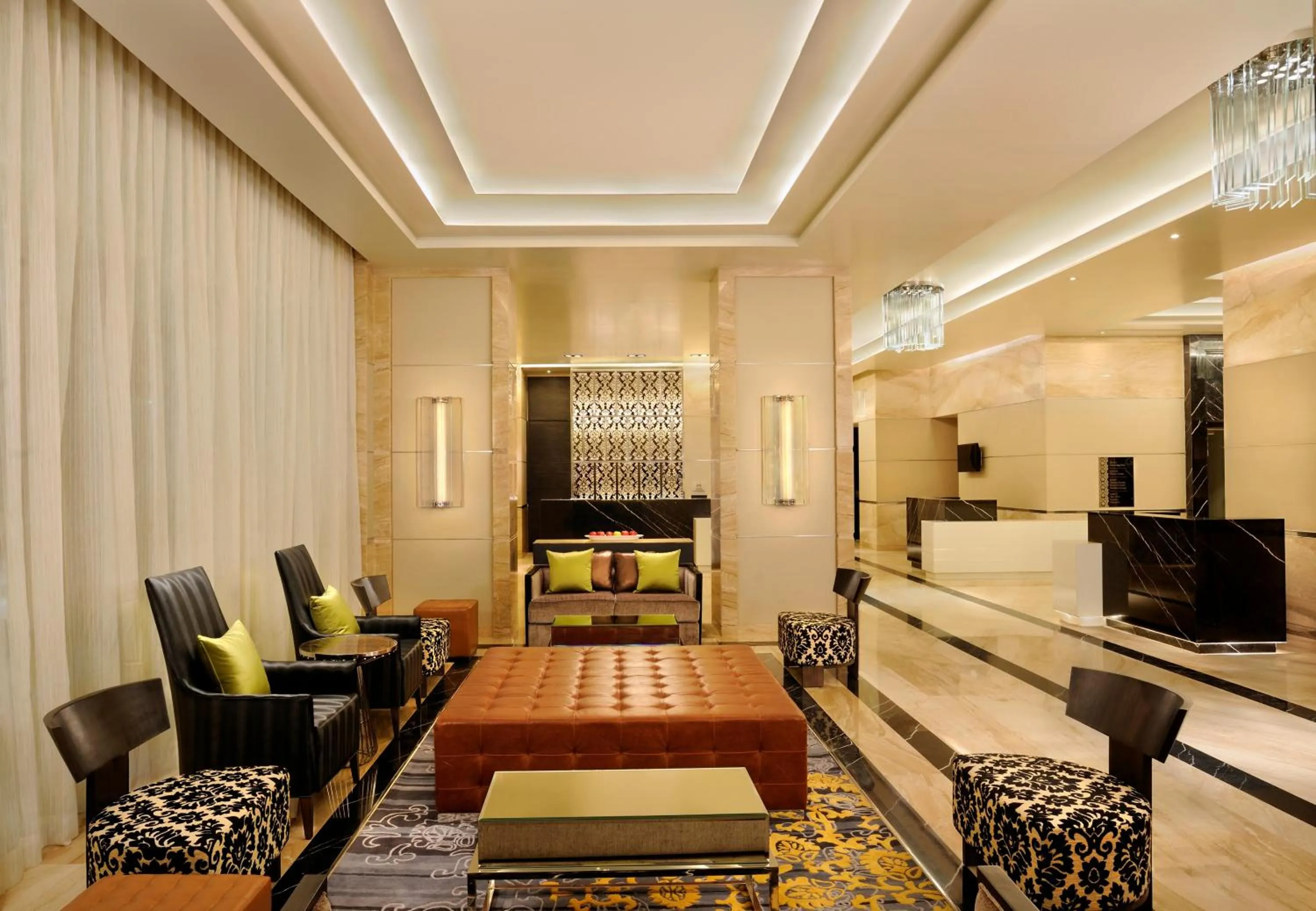 Lobby or reception in DoubleTree Suites by Hilton Bengaluru Outer Ring Road
