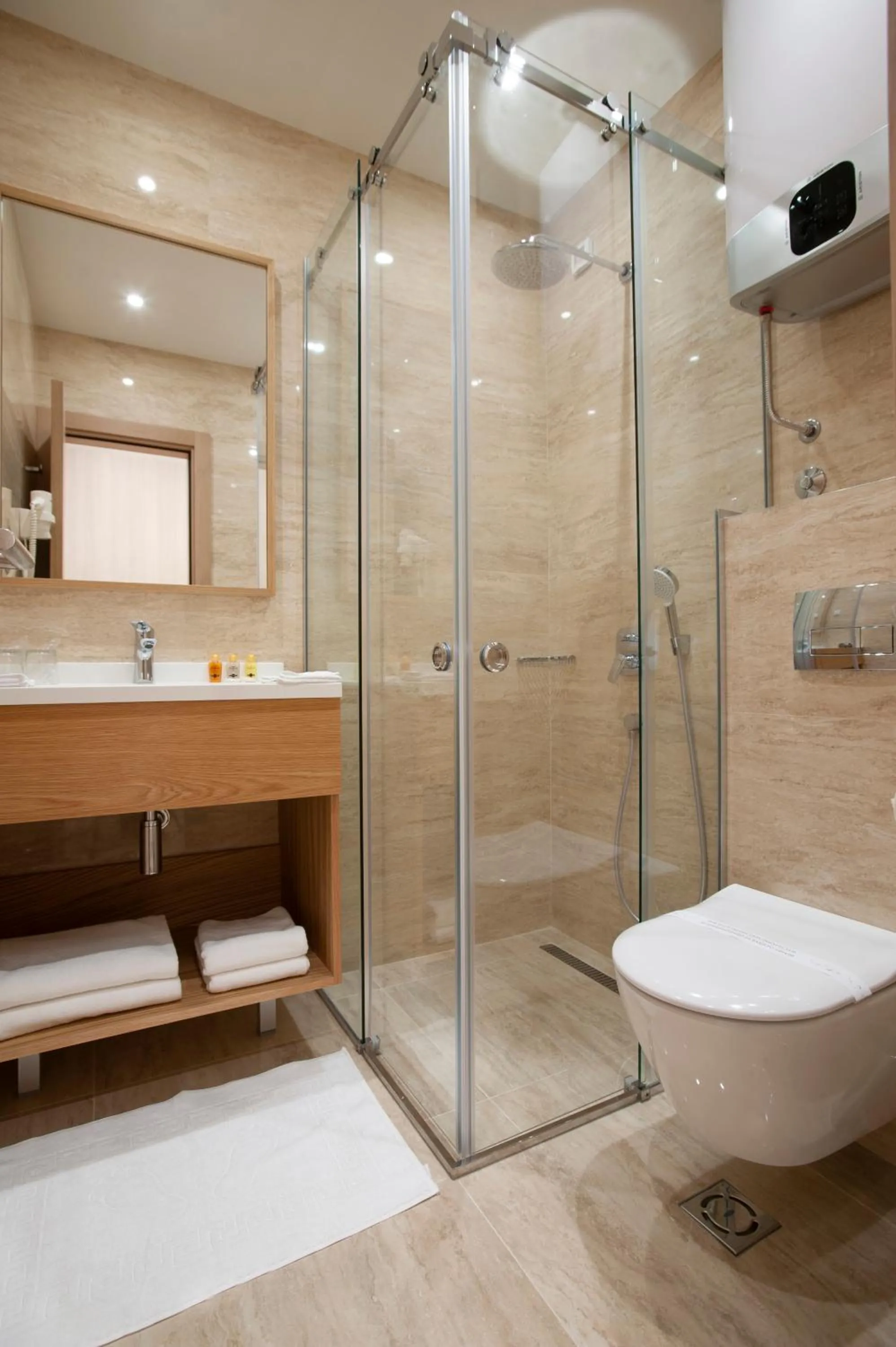 Bathroom in Hotel Vela