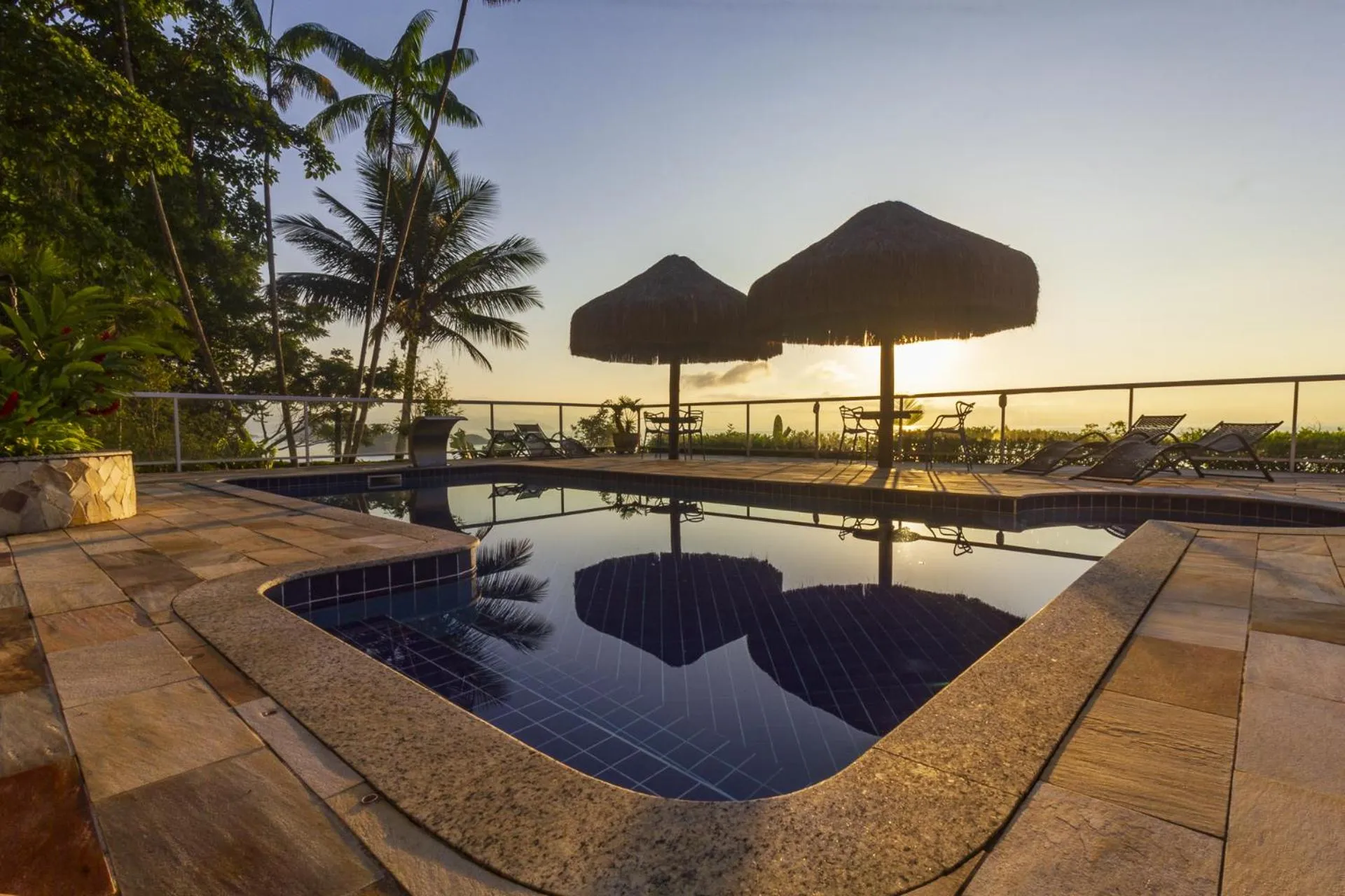 Swimming pool in Pousada Recanto de Paraty