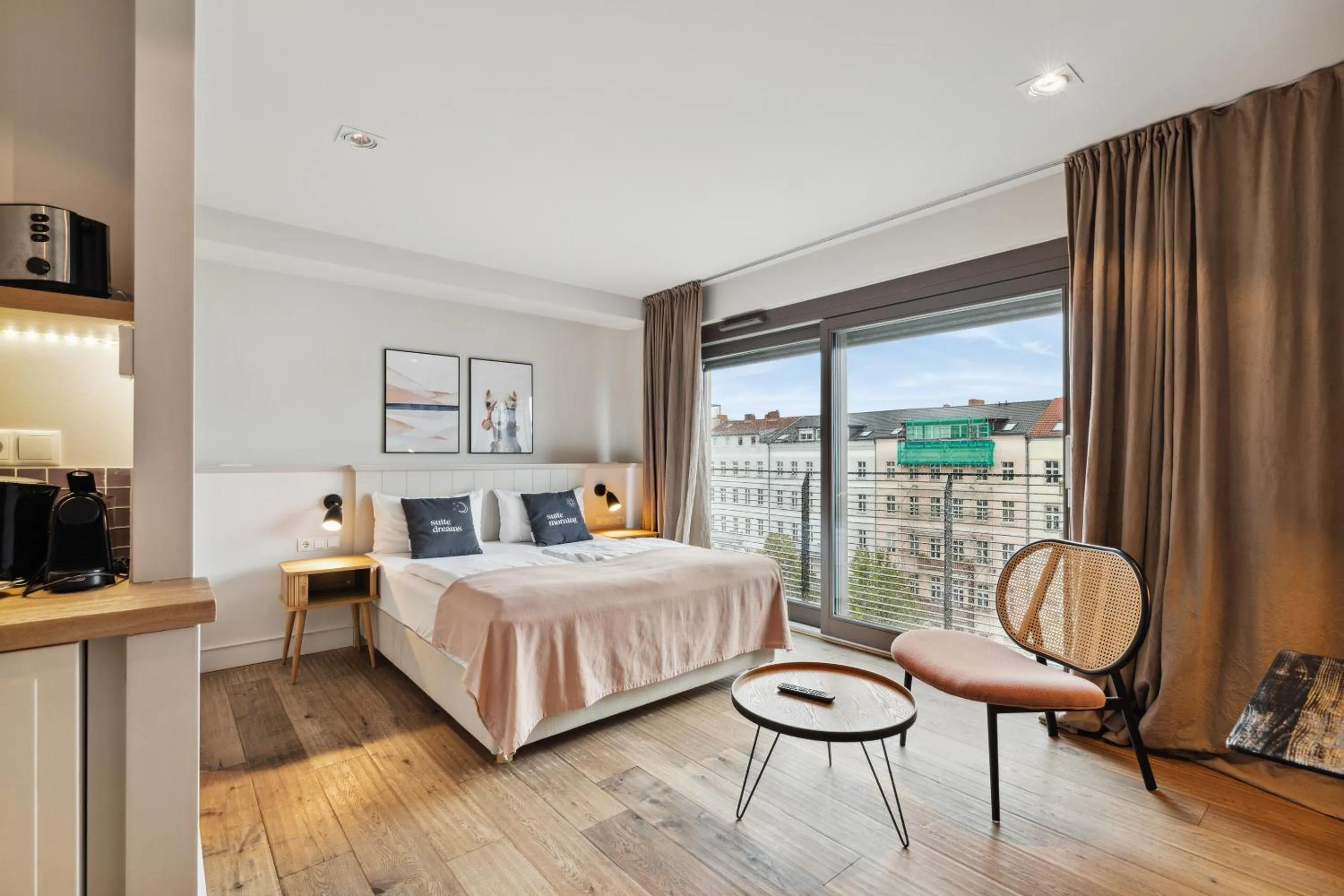 Bed in Limehome Berlin Prenzlauer Allee - Digital Access