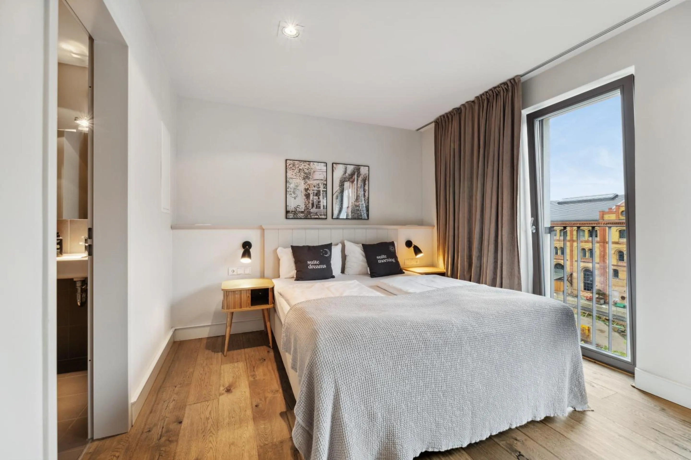 Bed in Limehome Berlin Prenzlauer Allee - Digital Access