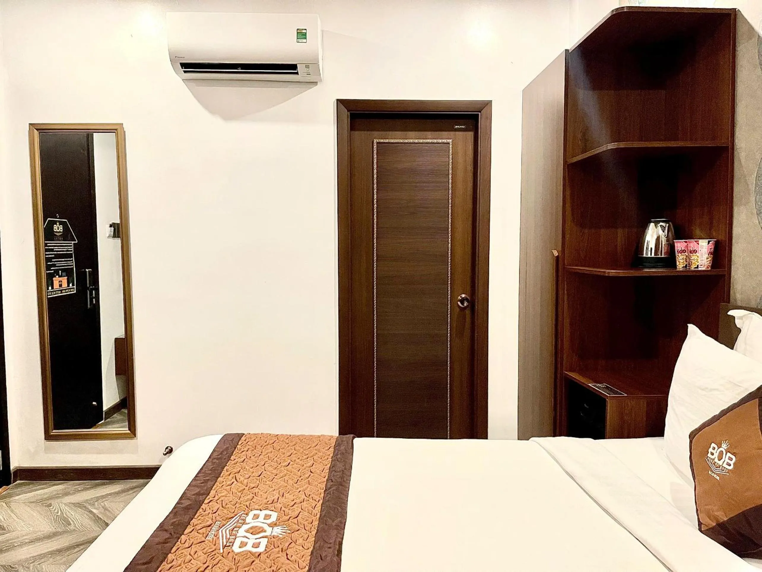 Bedroom, Bed in B.O.B Hotel