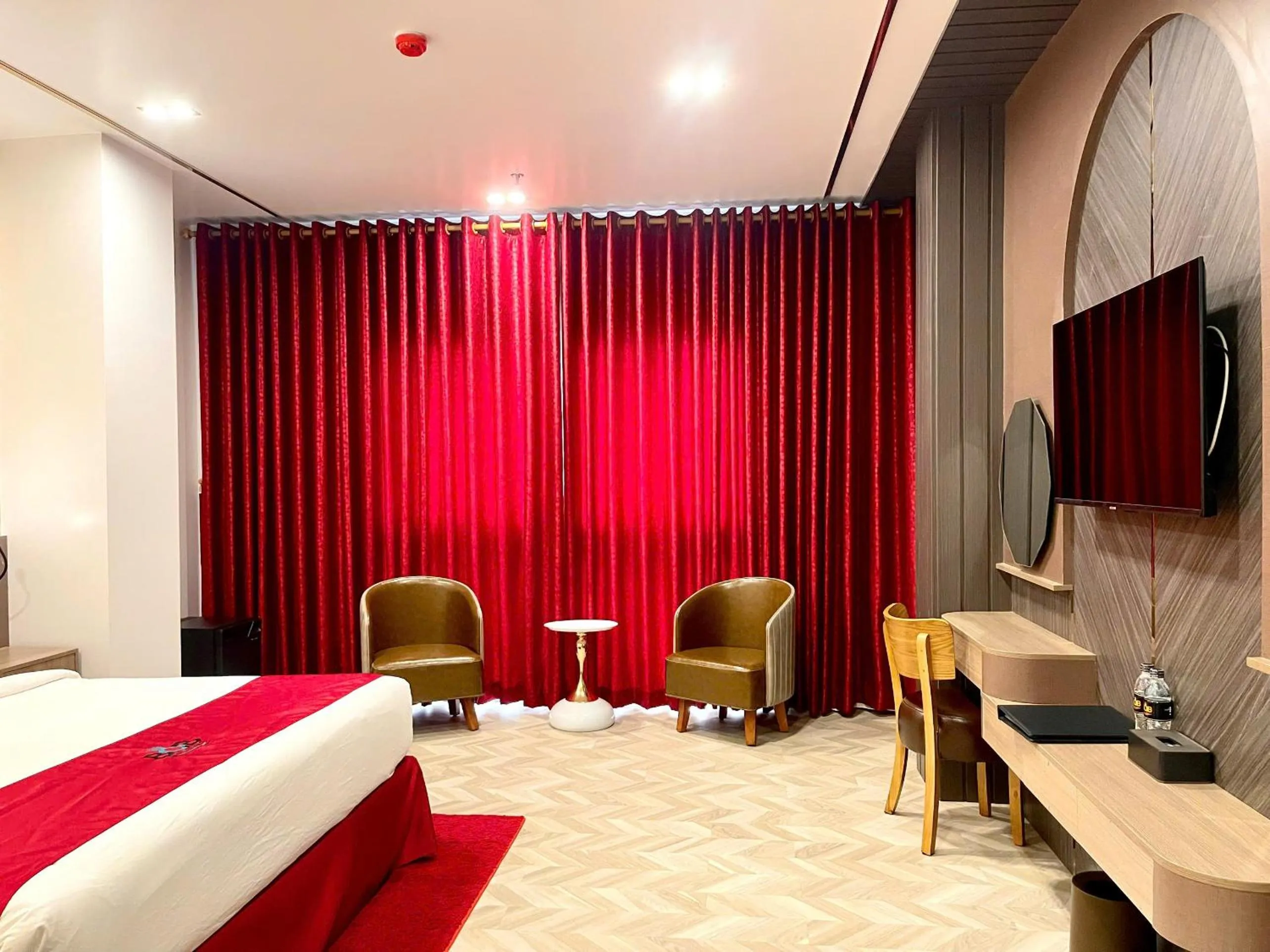 Bedroom, Bed in B.O.B Hotel