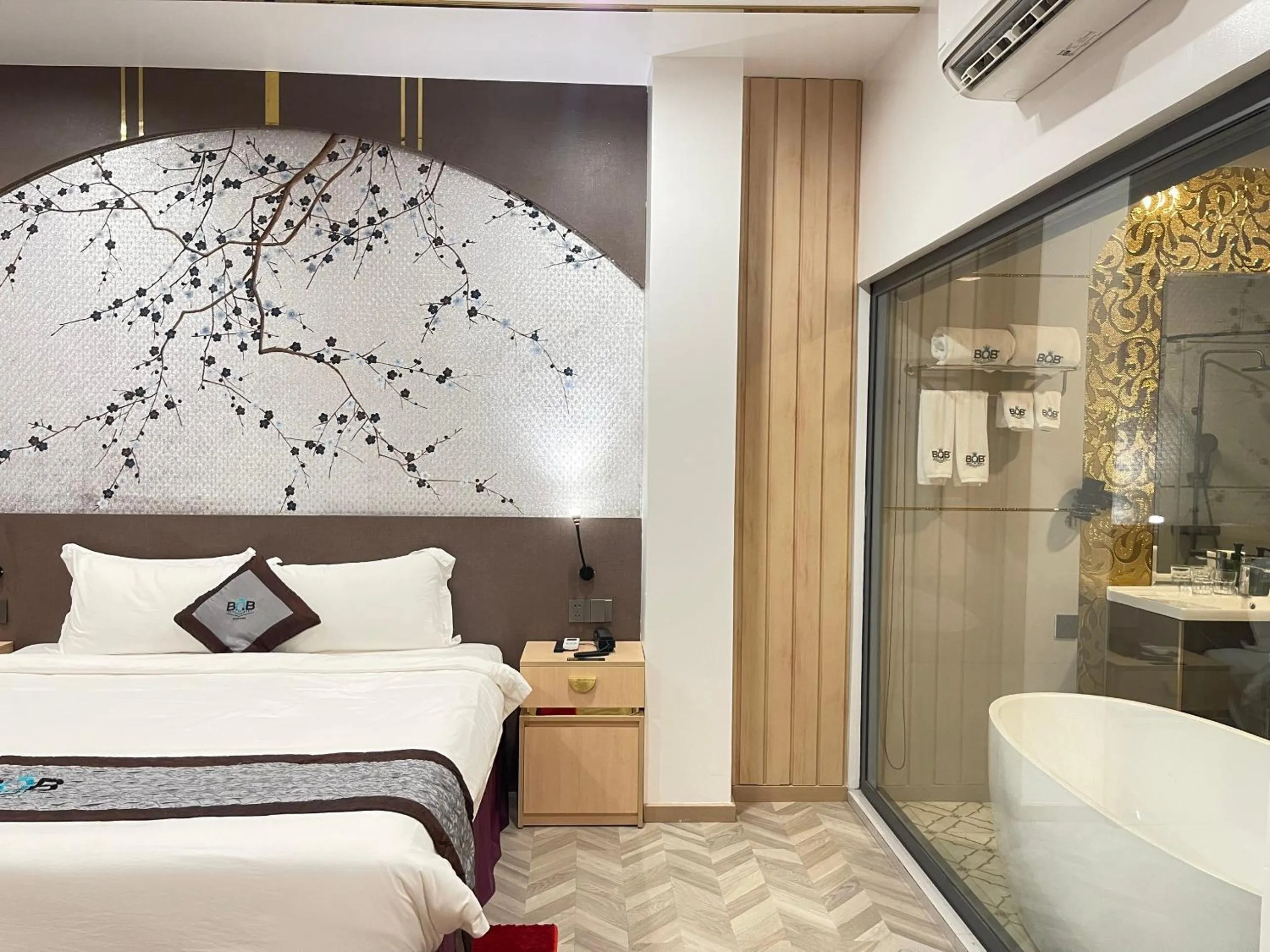 Bedroom, Bed in B.O.B Hotel