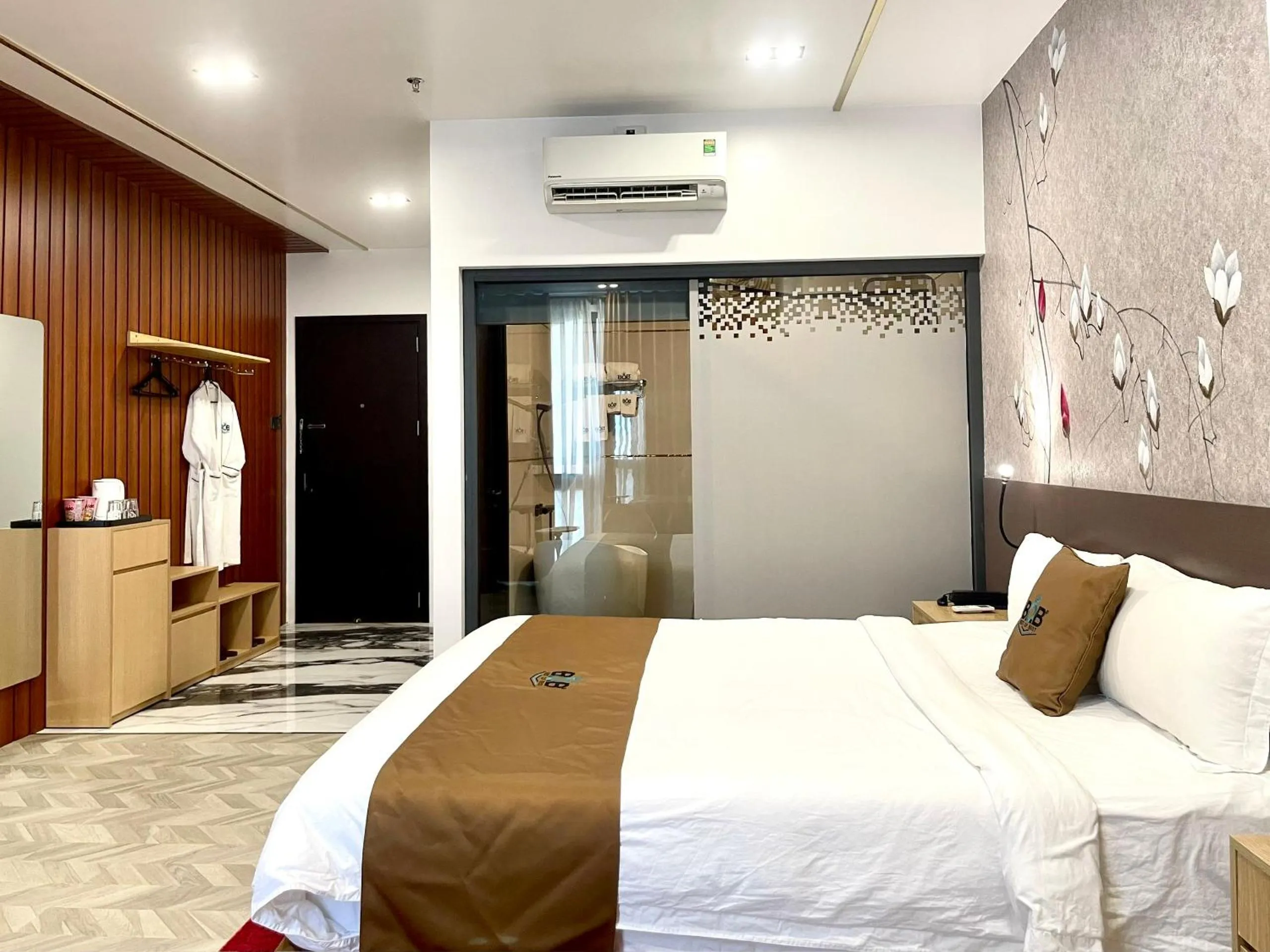 Bedroom, Bed in B.O.B Hotel