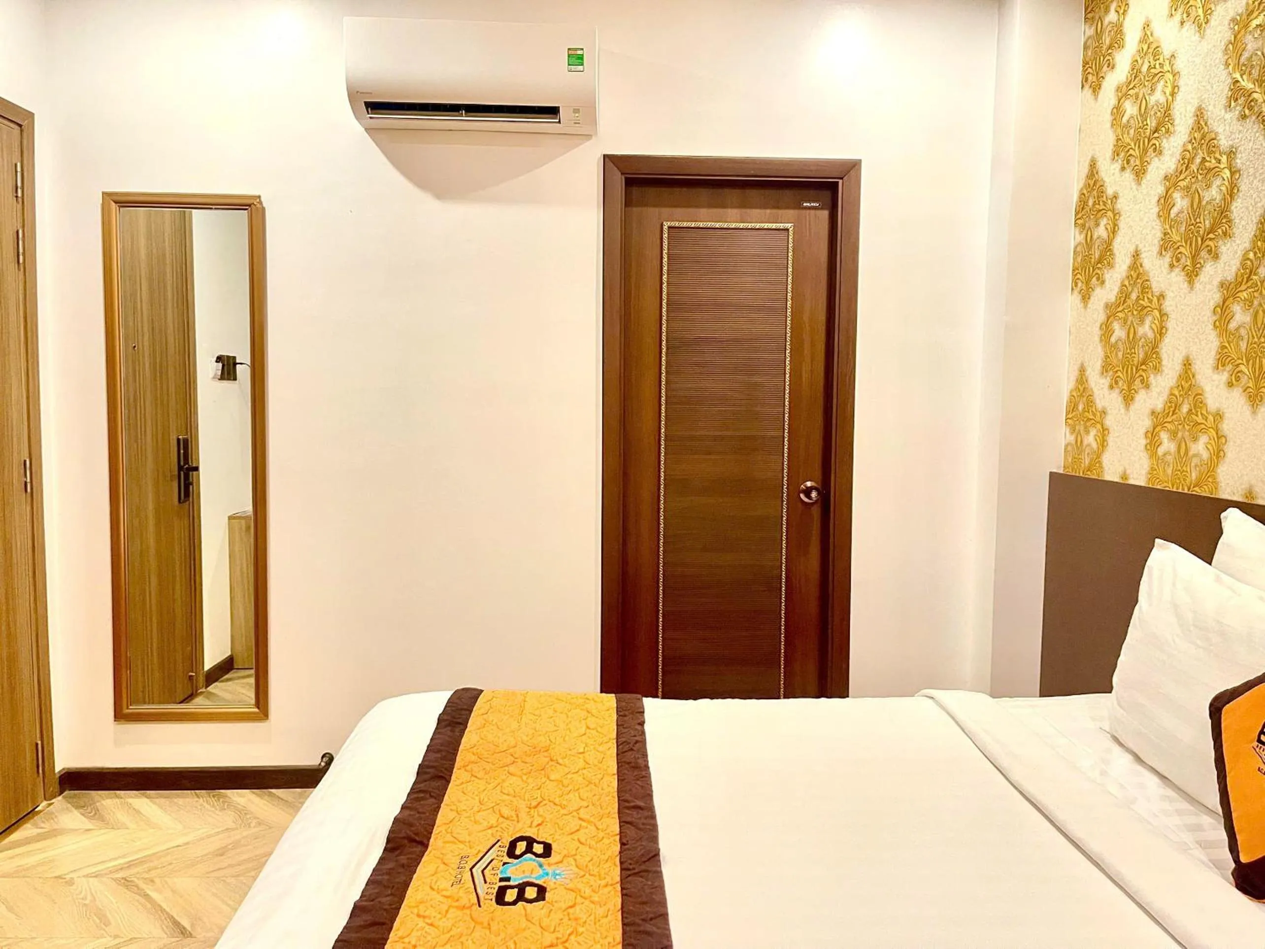 Bedroom, Bed in B.O.B Hotel