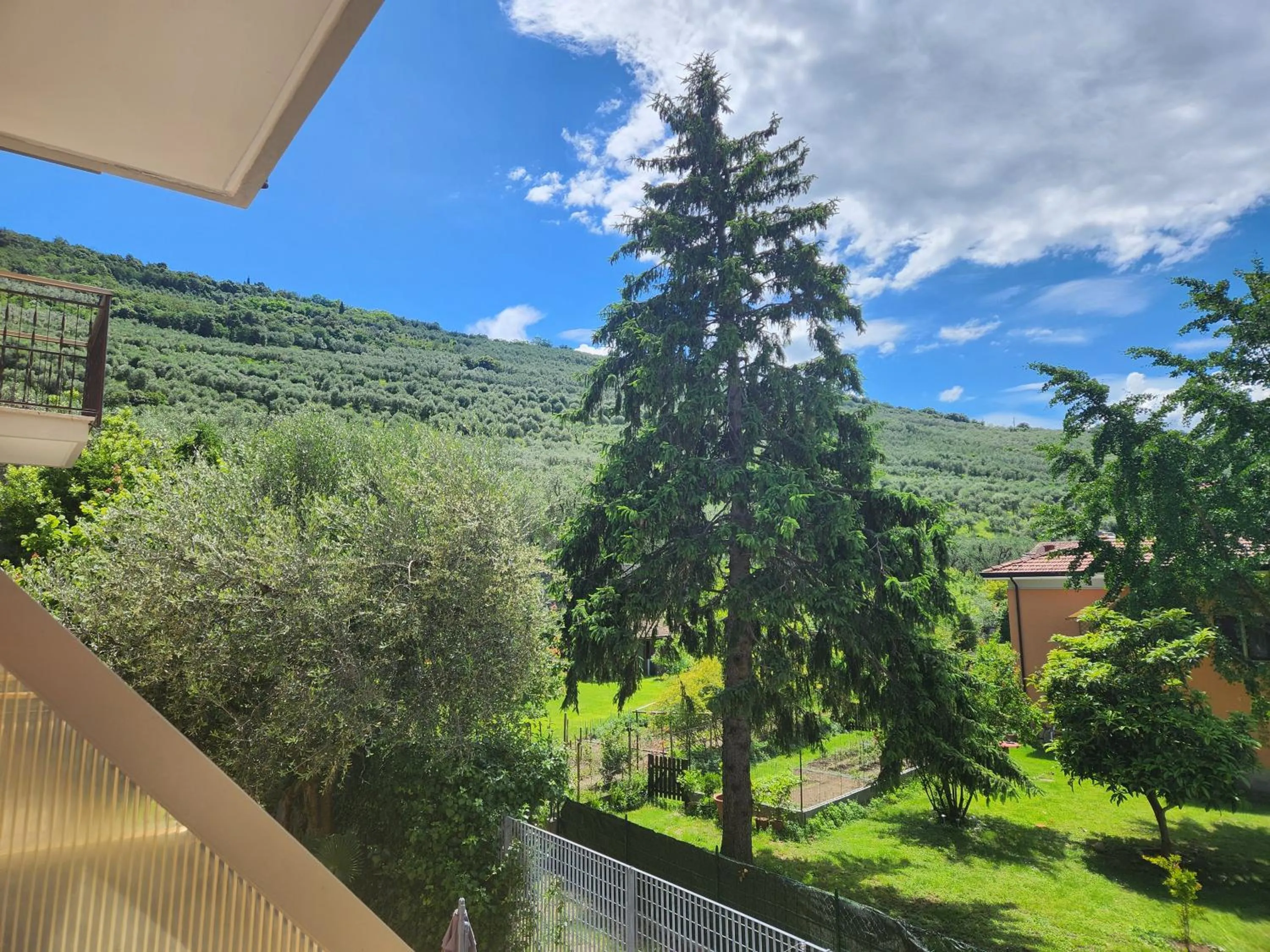 Garden view in Casa Beniamino