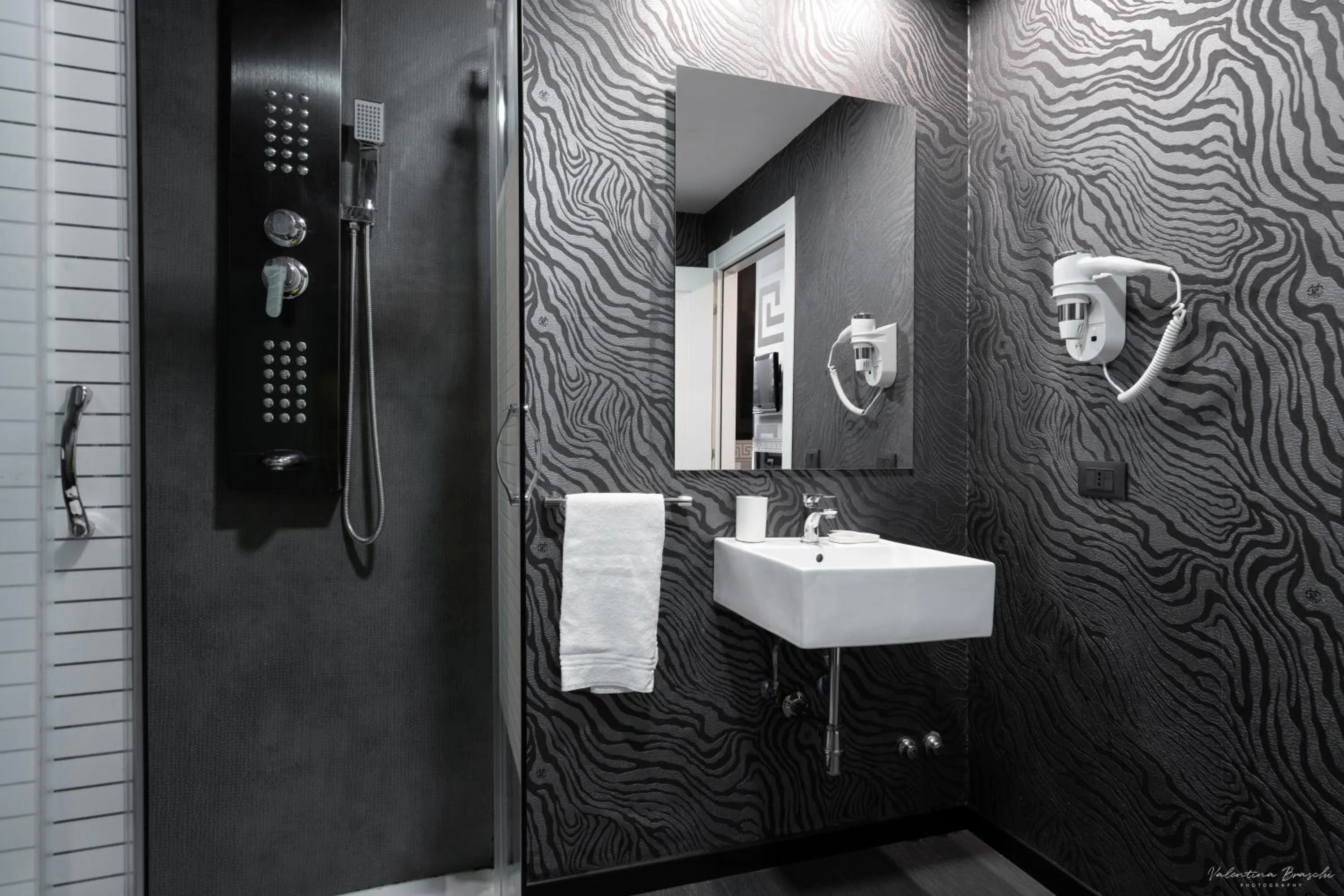 Bathroom in Hotel Deco