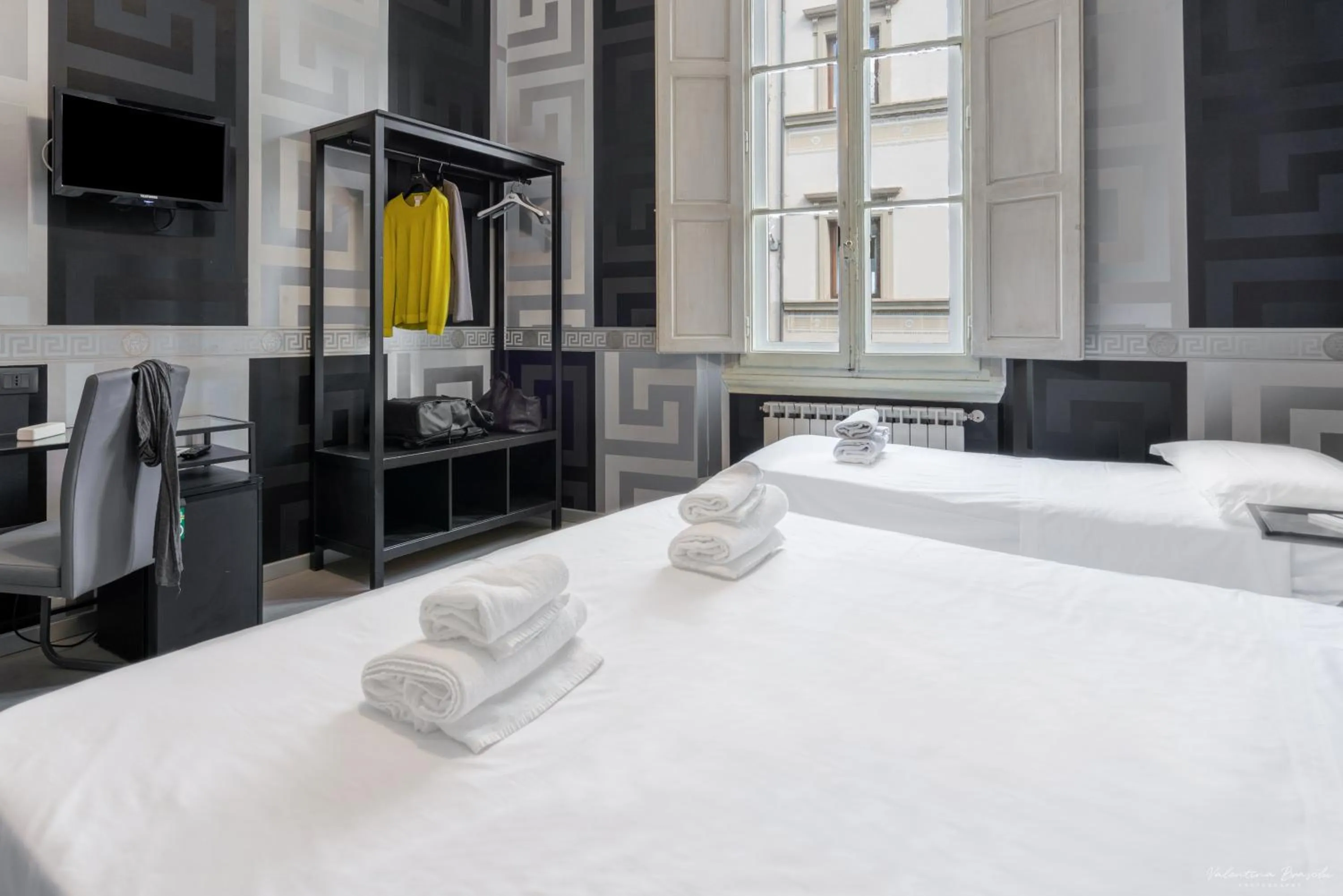 Photo of the whole room, Bed in Hotel Deco