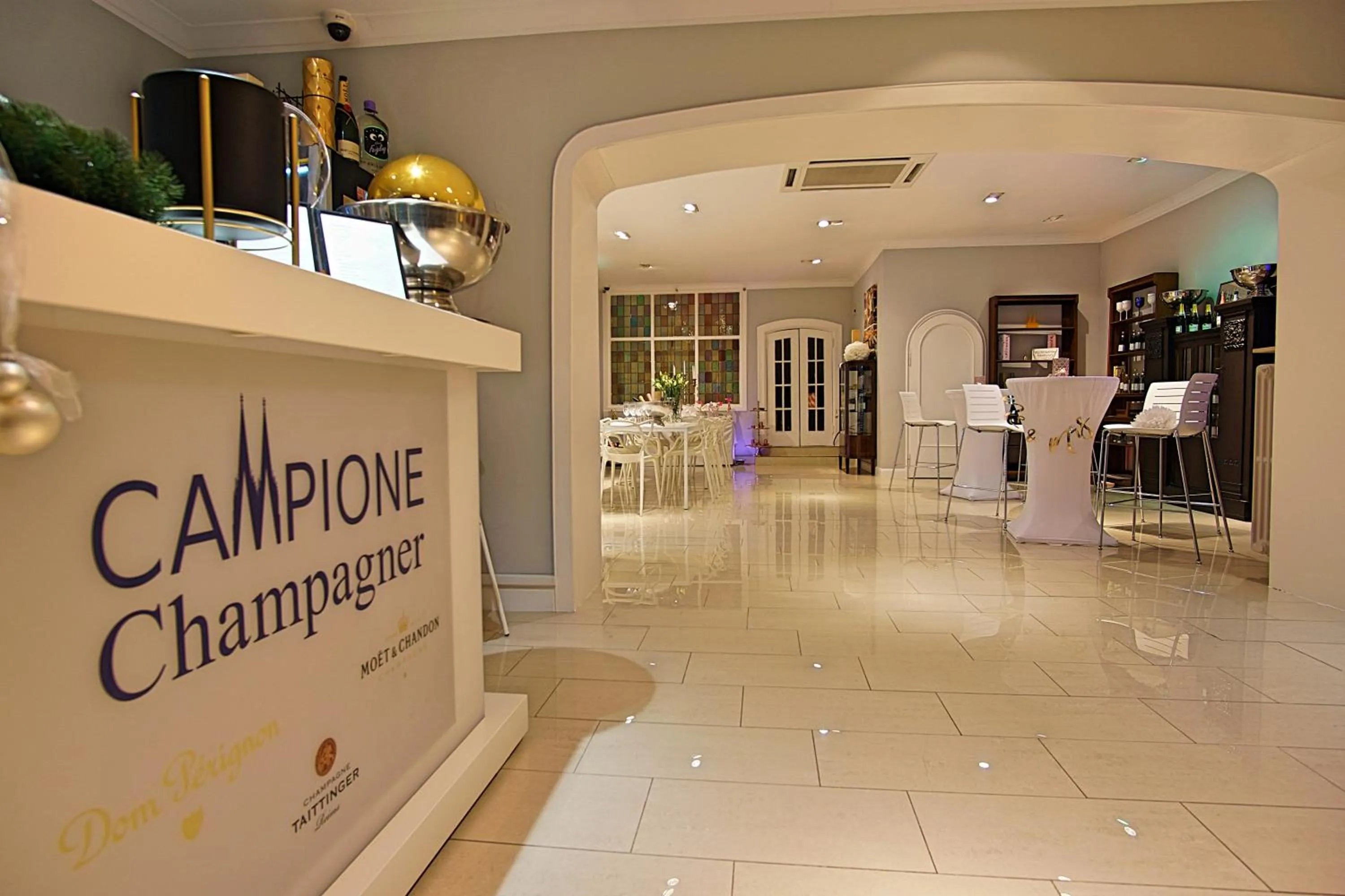 Property building in Hotel Monte Christo